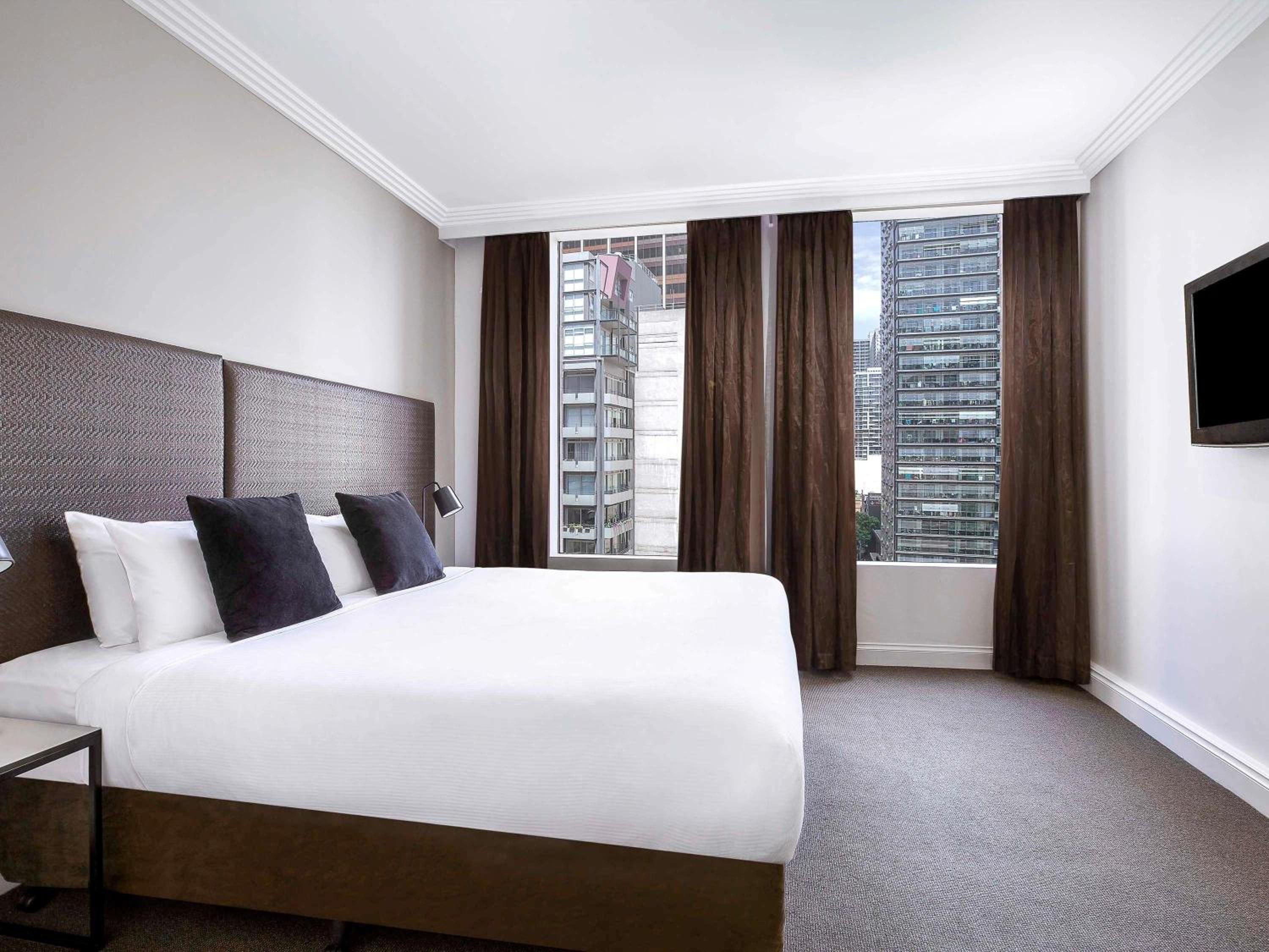 One-Bedroom Deluxe Apartment