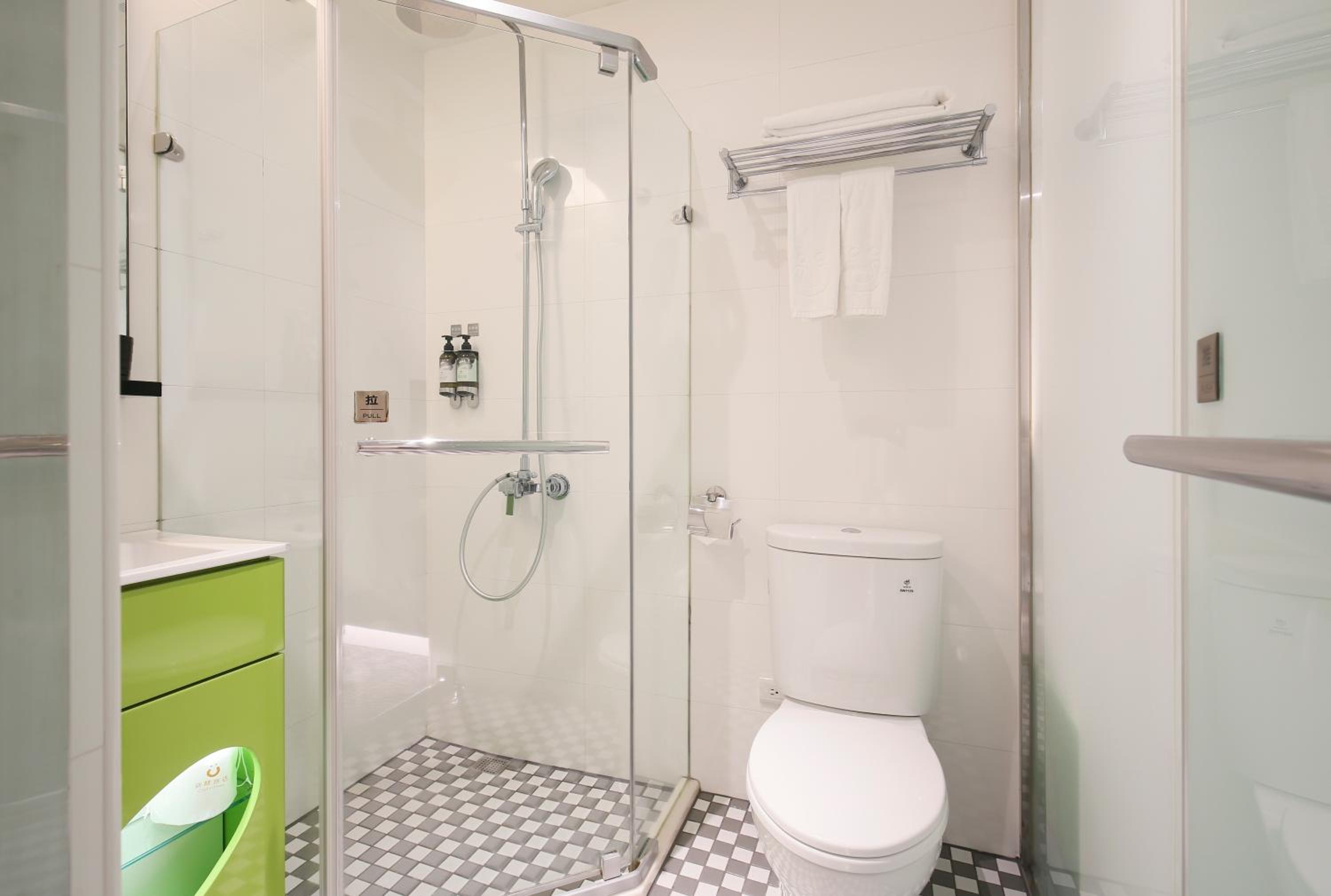 Budget Double Room - No Breakfast photo 2
