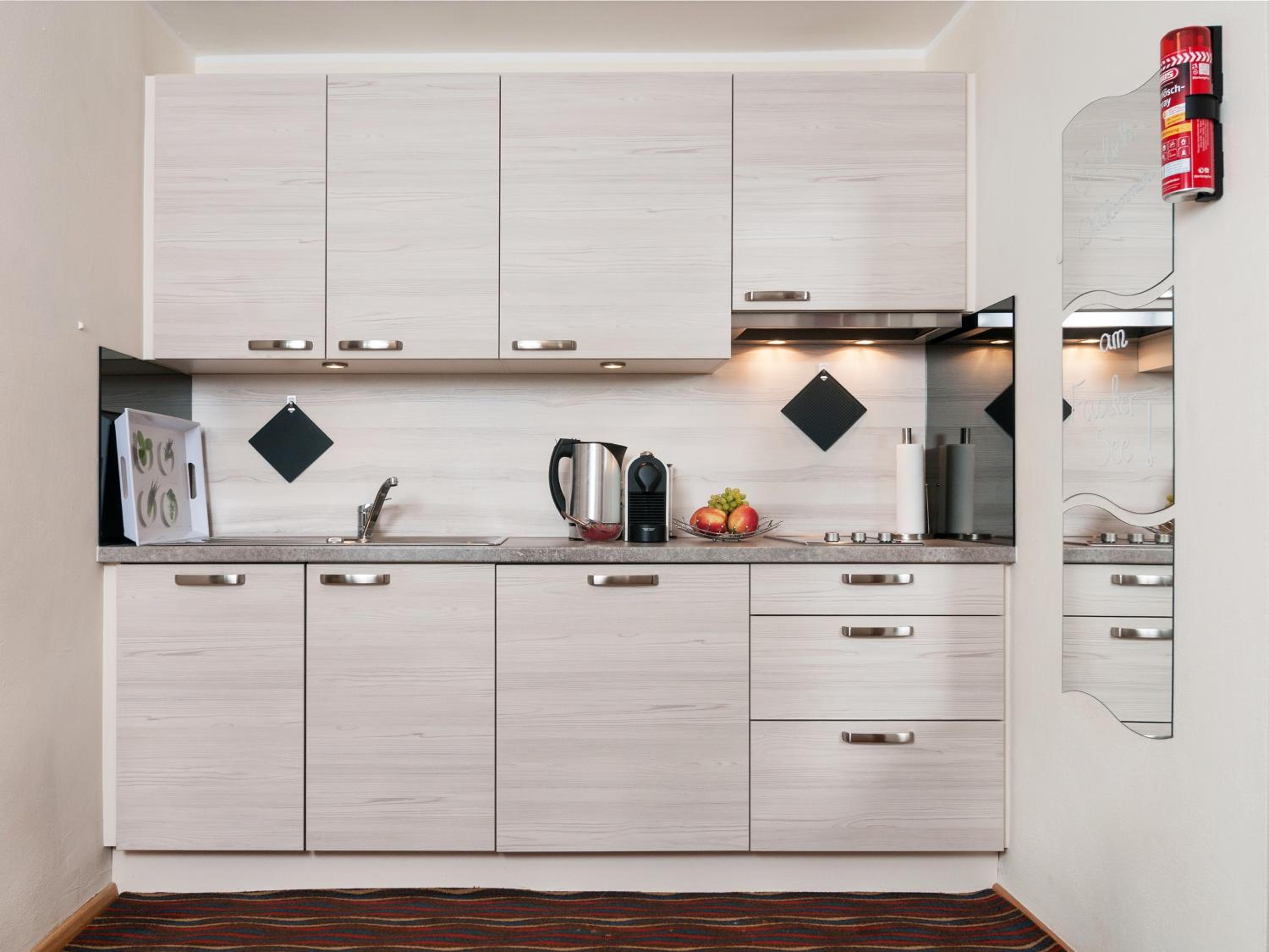 Superior One-Bedroom Apartment