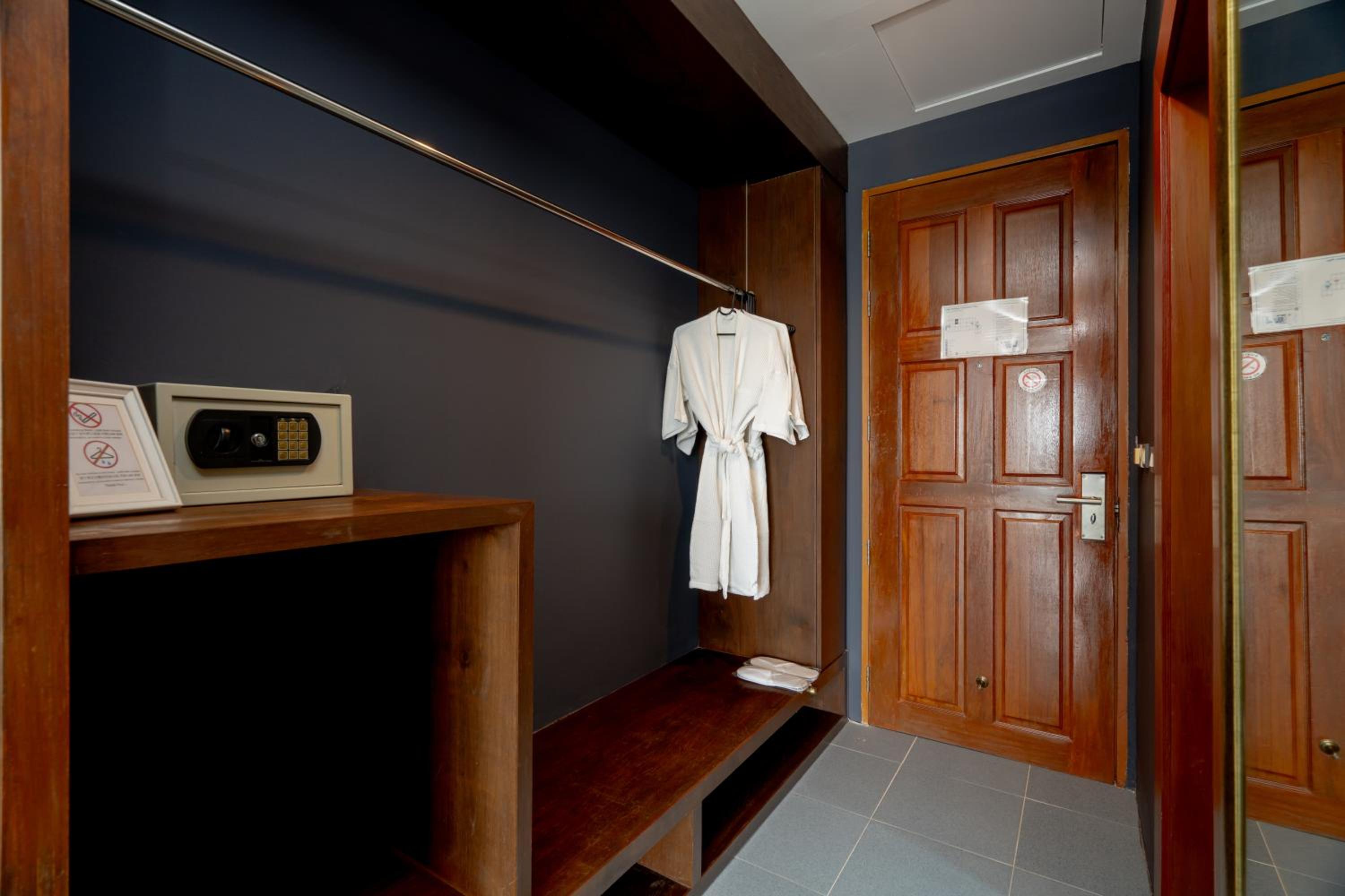 Signature Family Room with Sea View photo 1