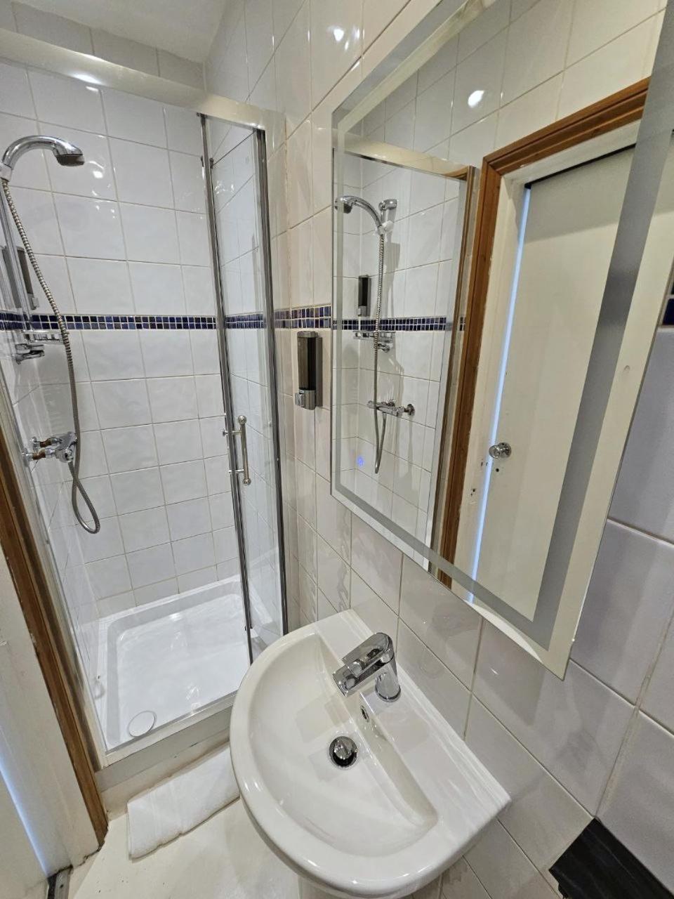 Large Single Room