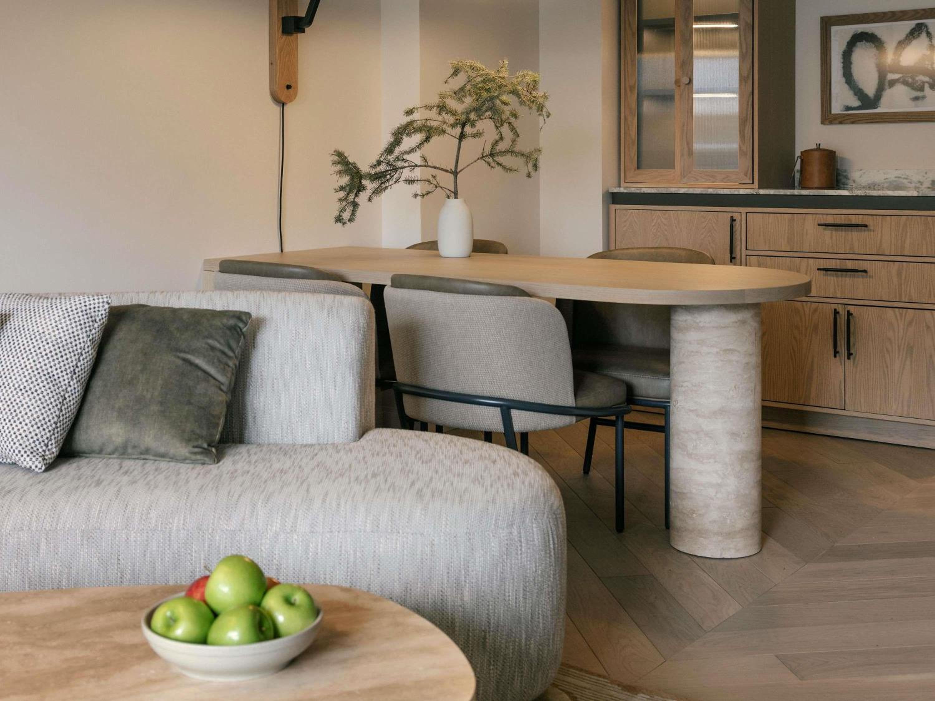 Wellness Studio King Suite with Peak View and Private Terrace