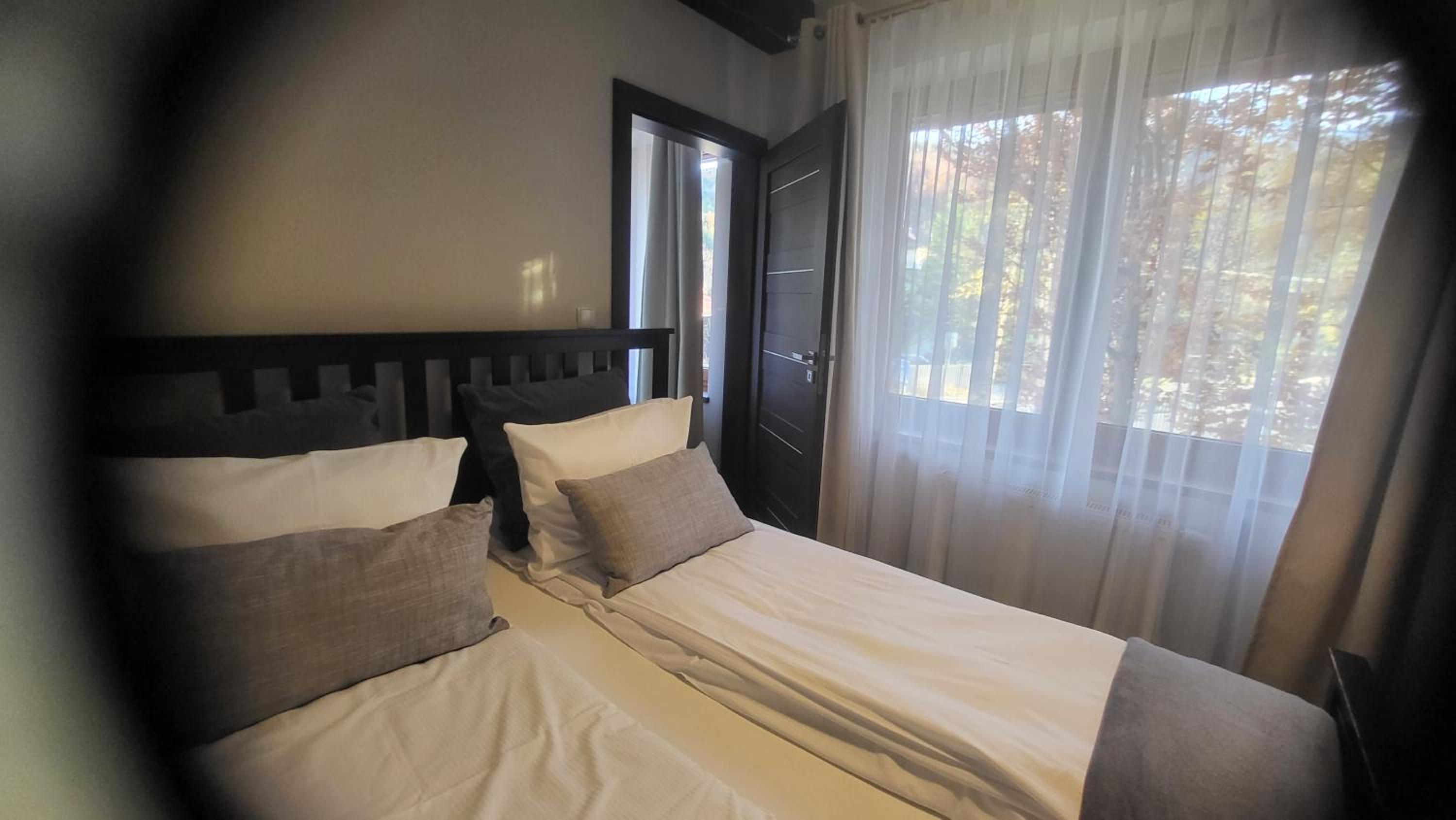 One-Bedroom Apartment with Balcony and Mountain View
