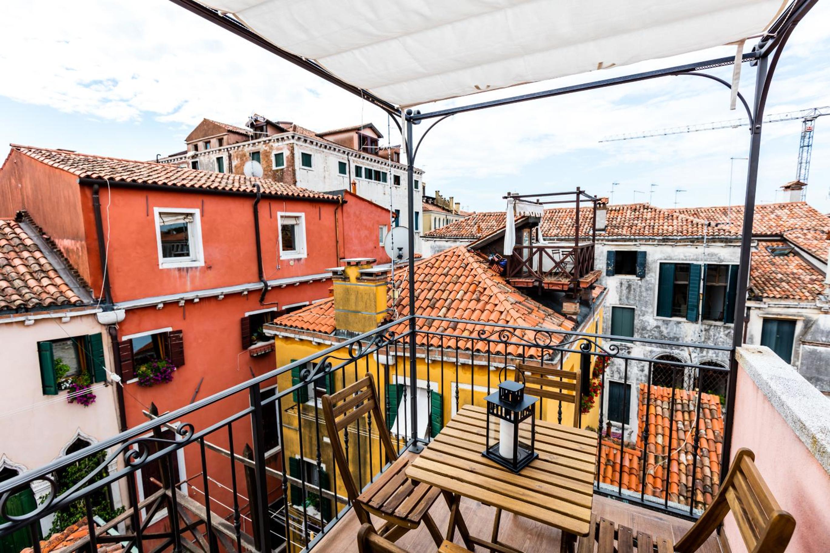Apartment with Terrace photo 2