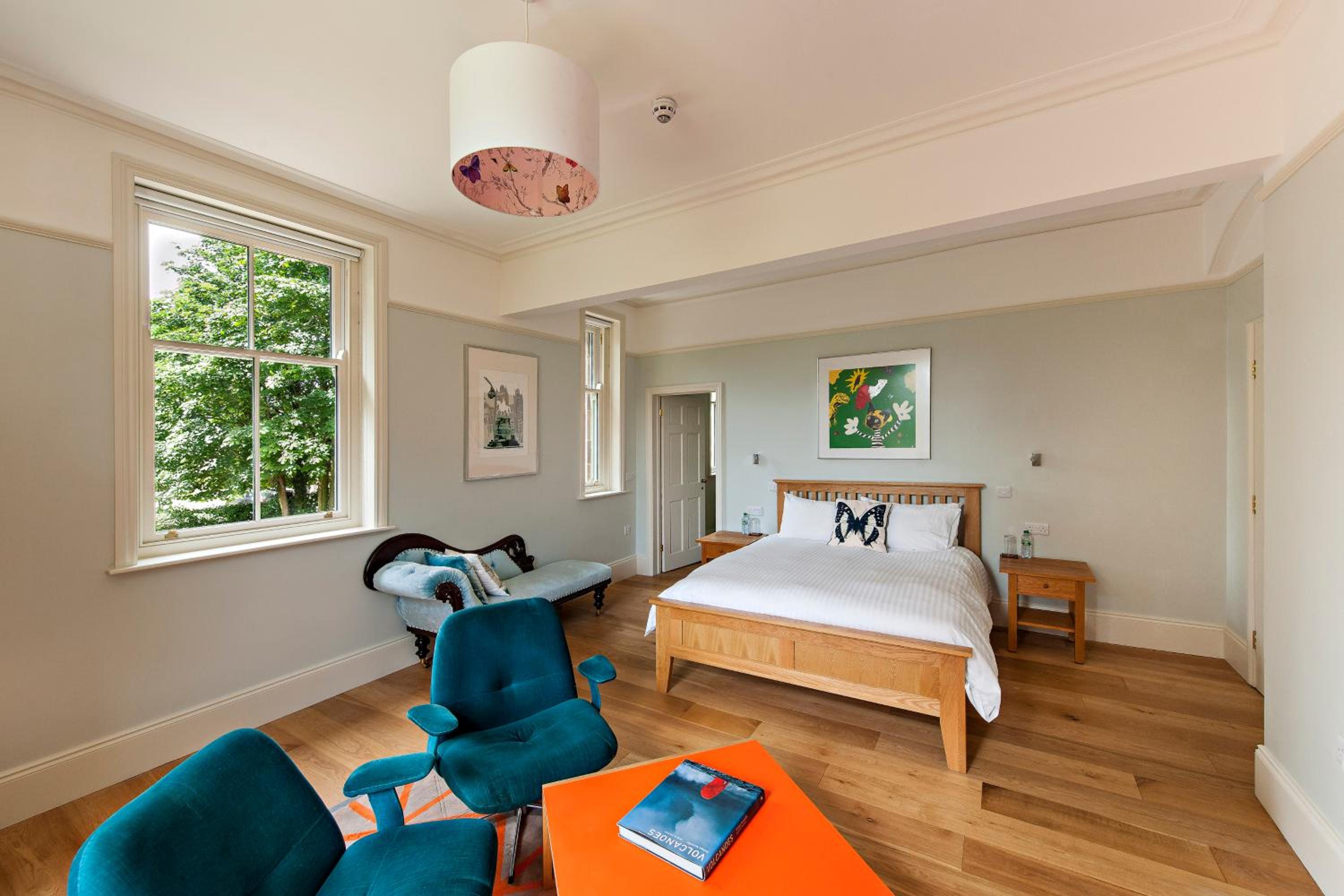 Deluxe King Room photo 1