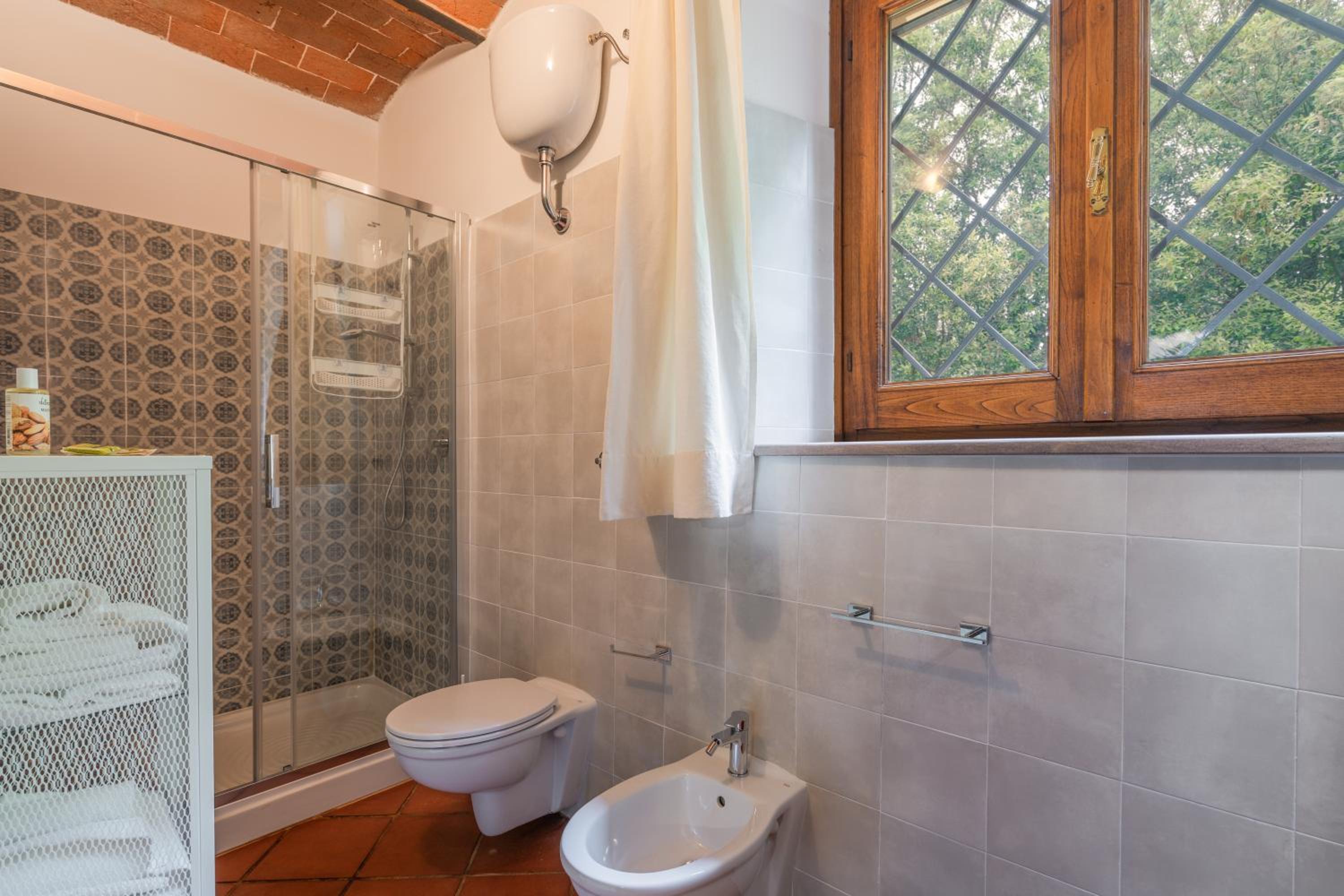 Large Double Room photo 1