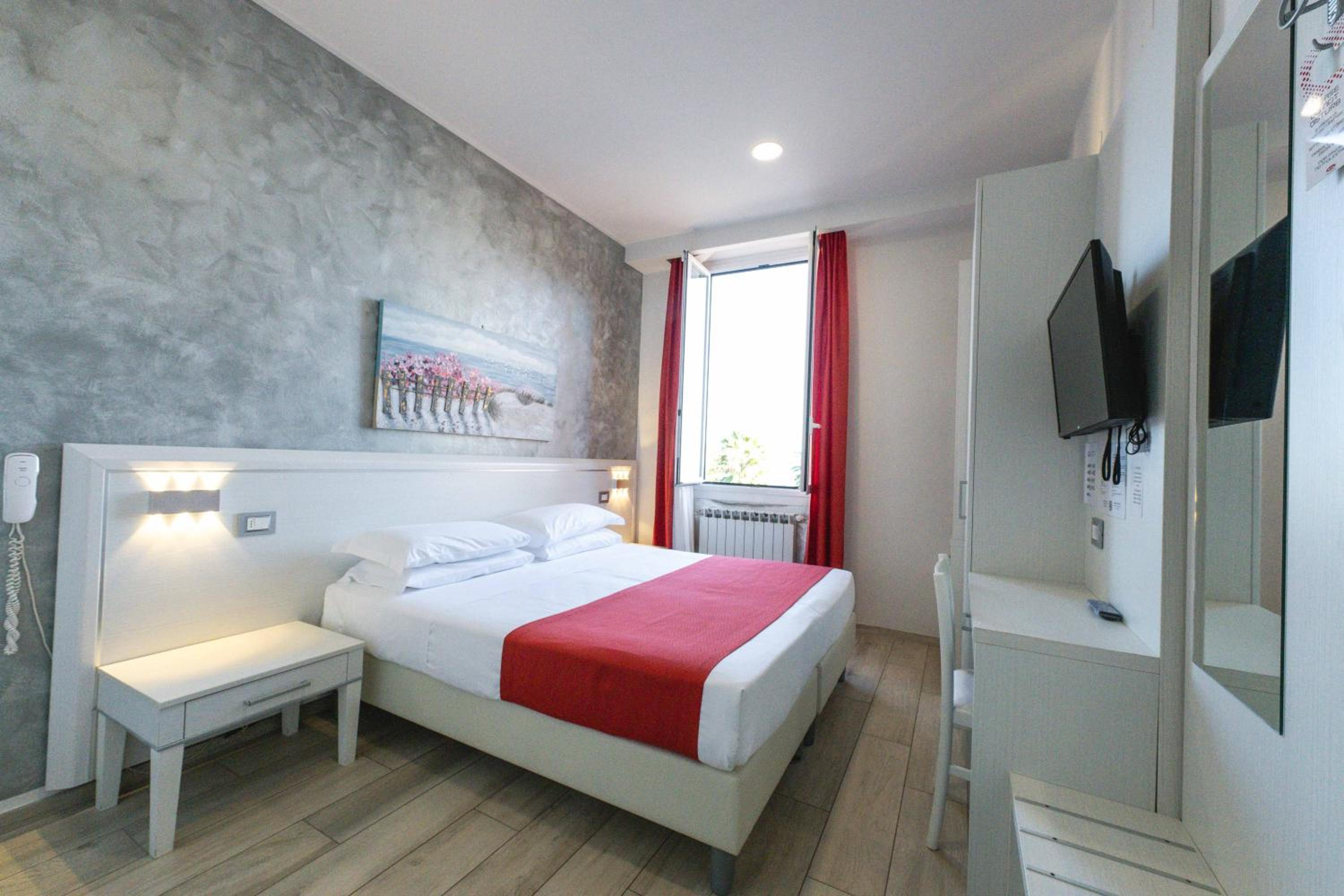 Double Room with Sea View - Photo 10