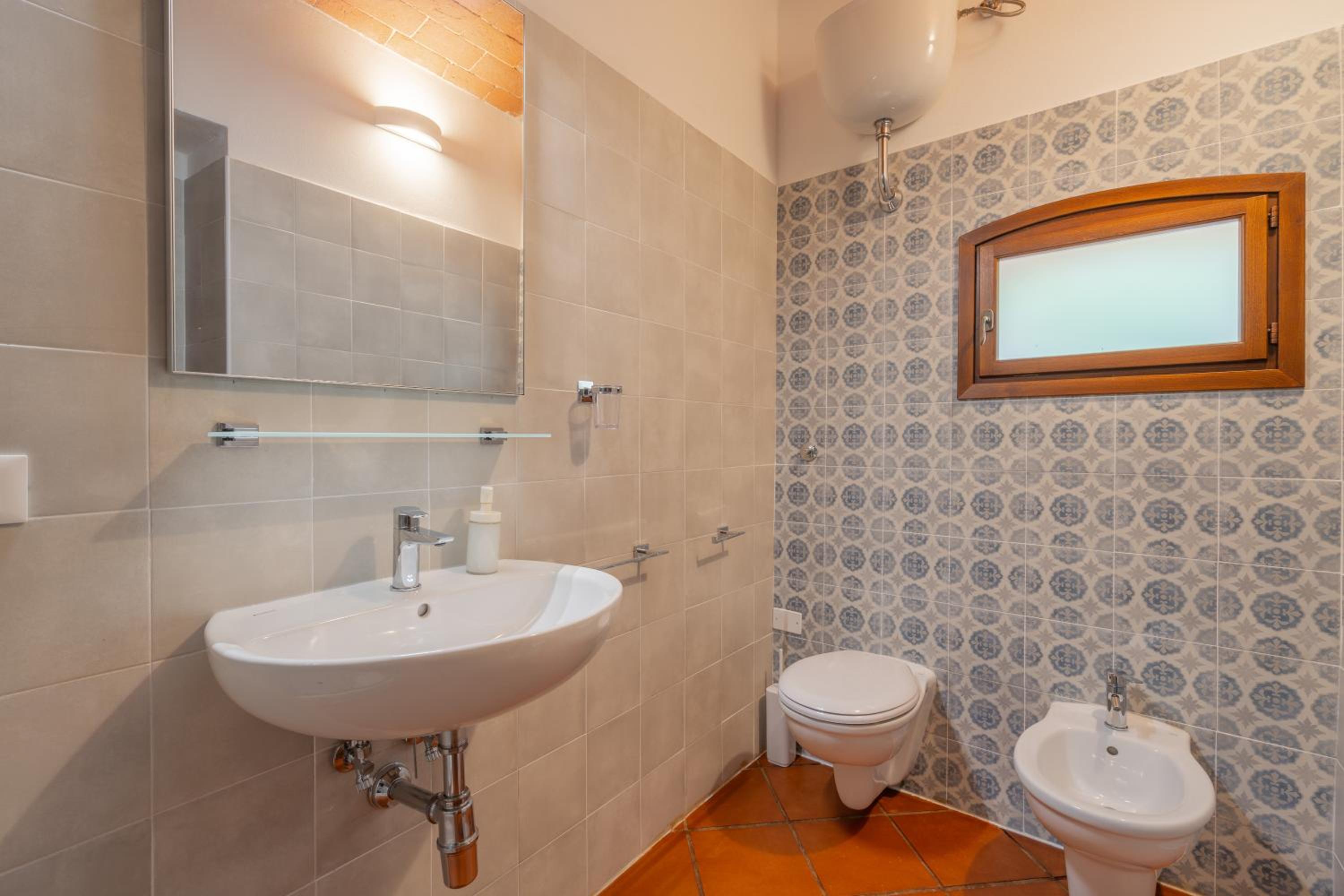 Large Double or Twin Room photo 2