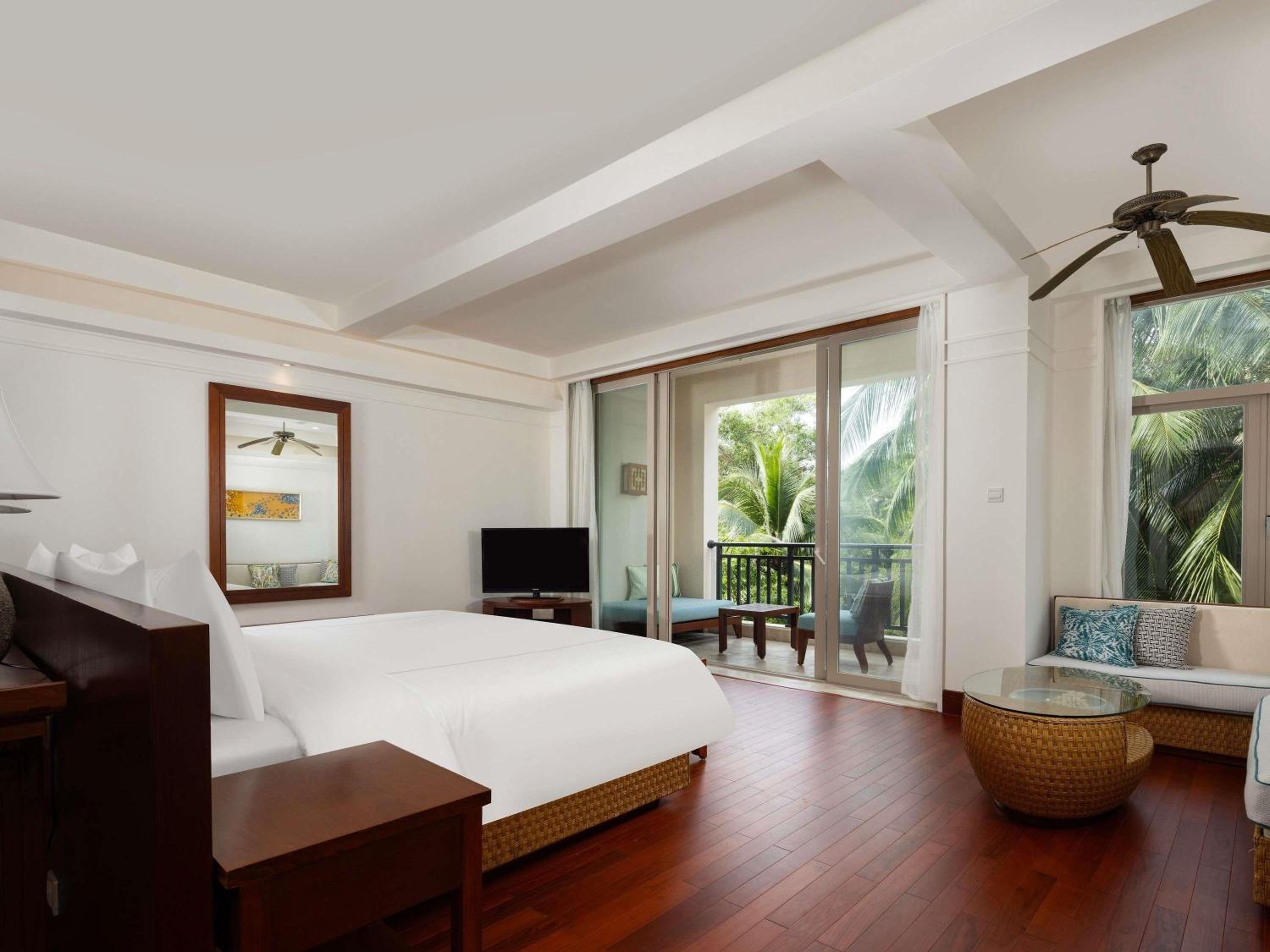 Premier Room,1 King Size Bed