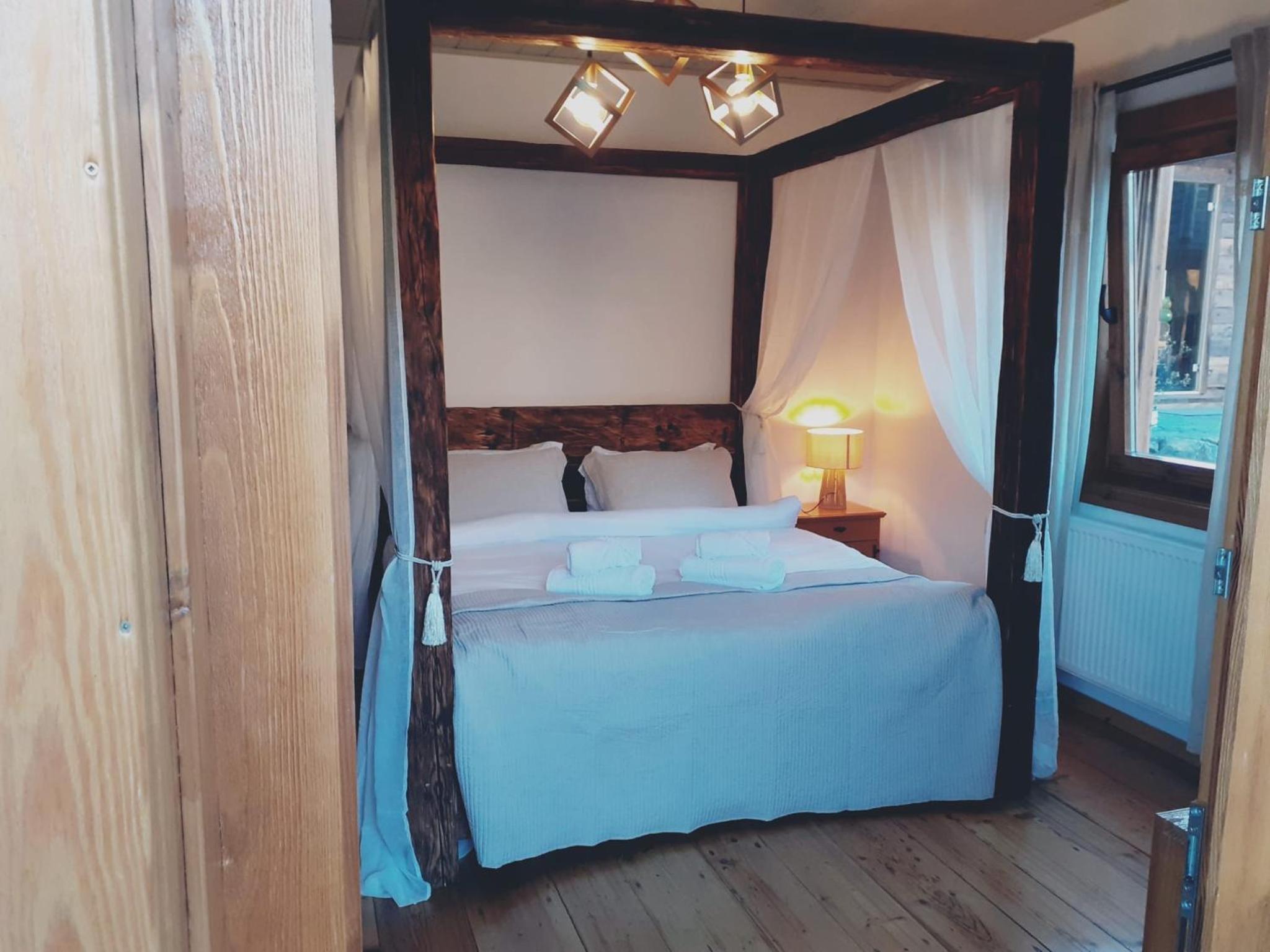 Deluxe Double Room with Bath photo 1