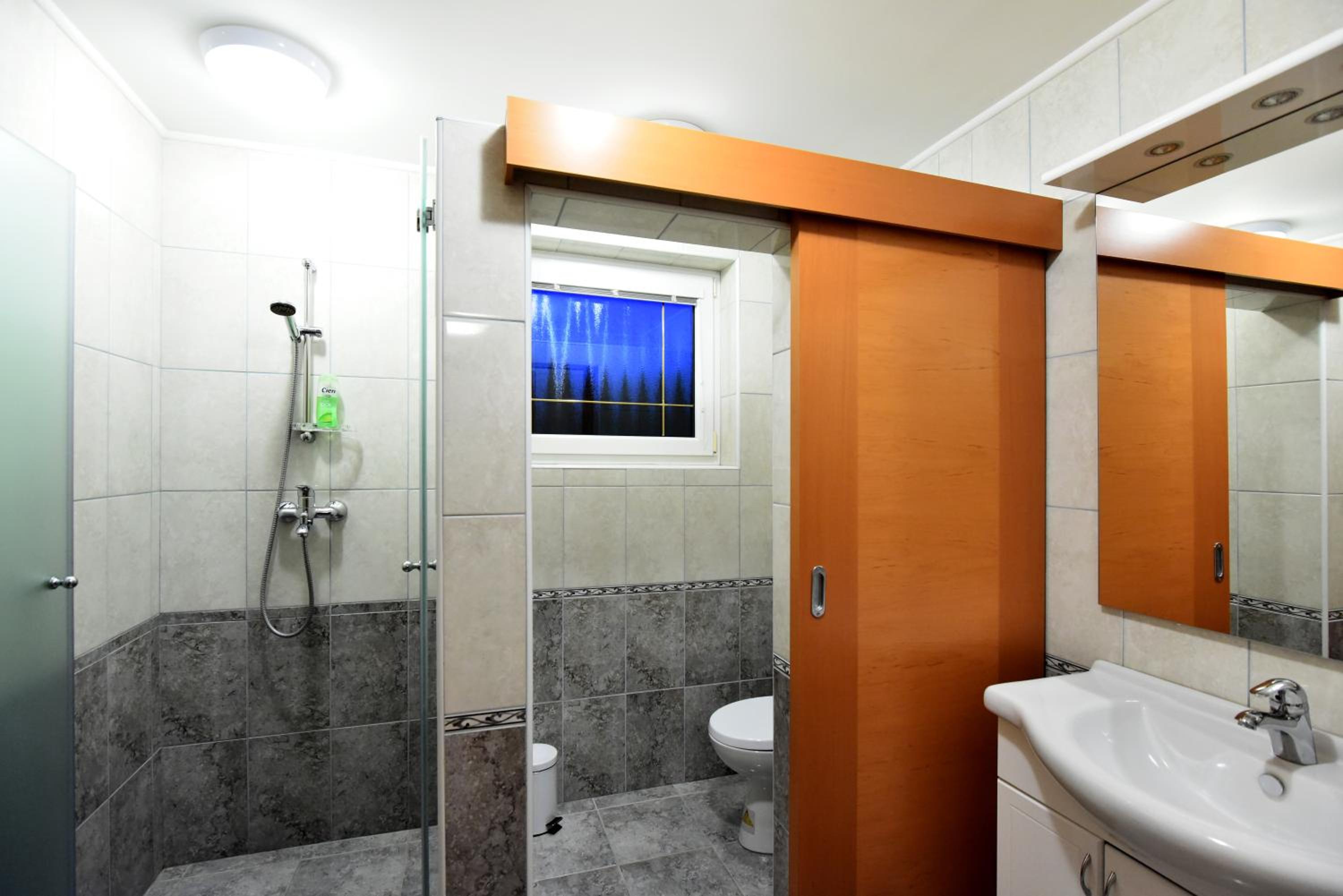 Studio Apartment photo 2