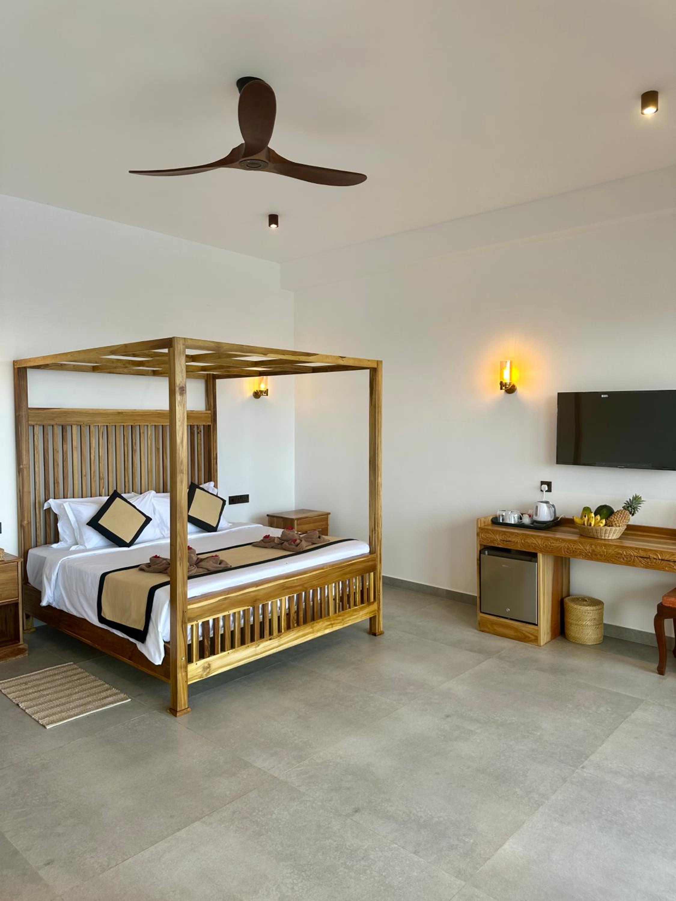 Deluxe Suite with Sea View photo 3
