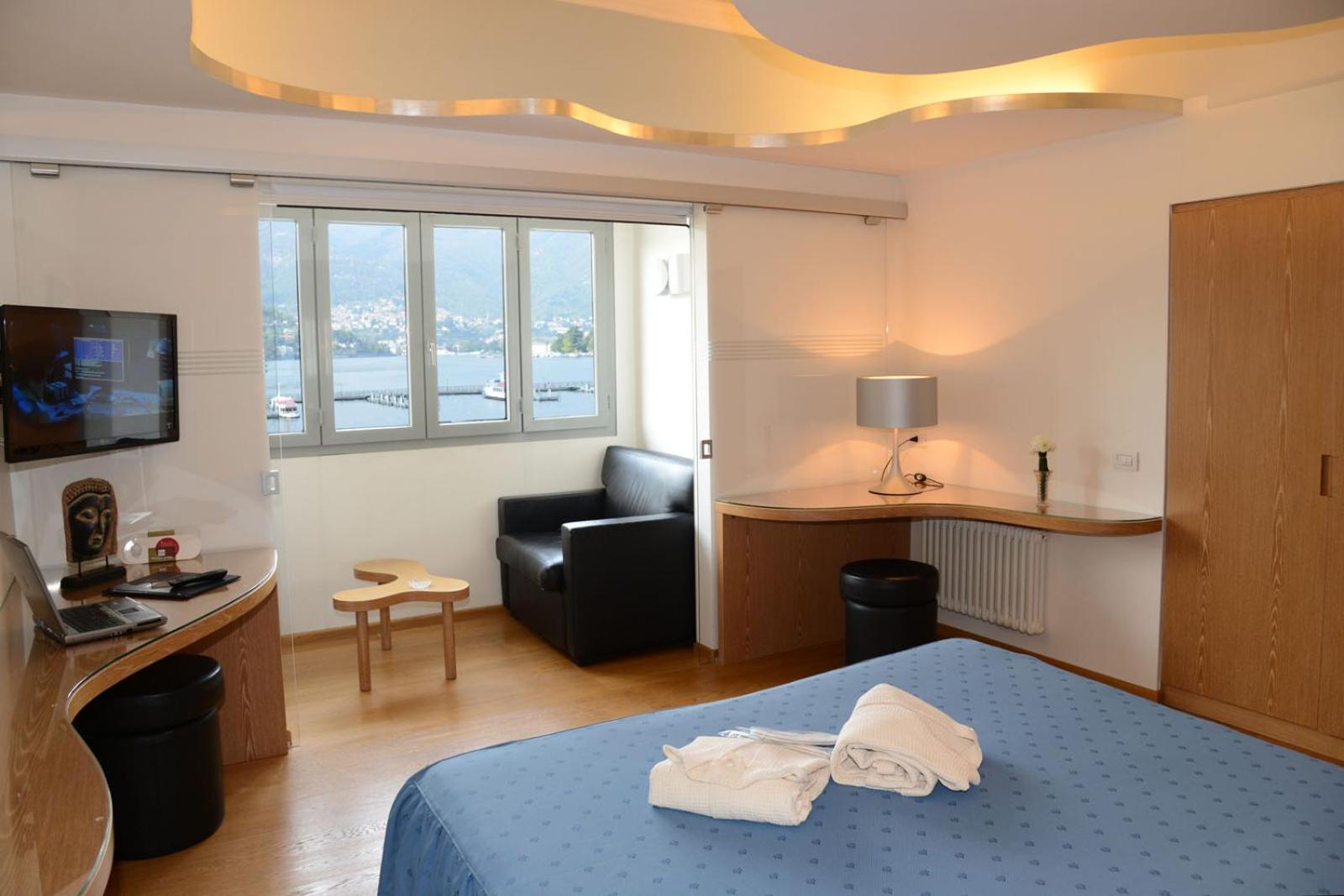 Two-Bedroom Suite - Photo 3
