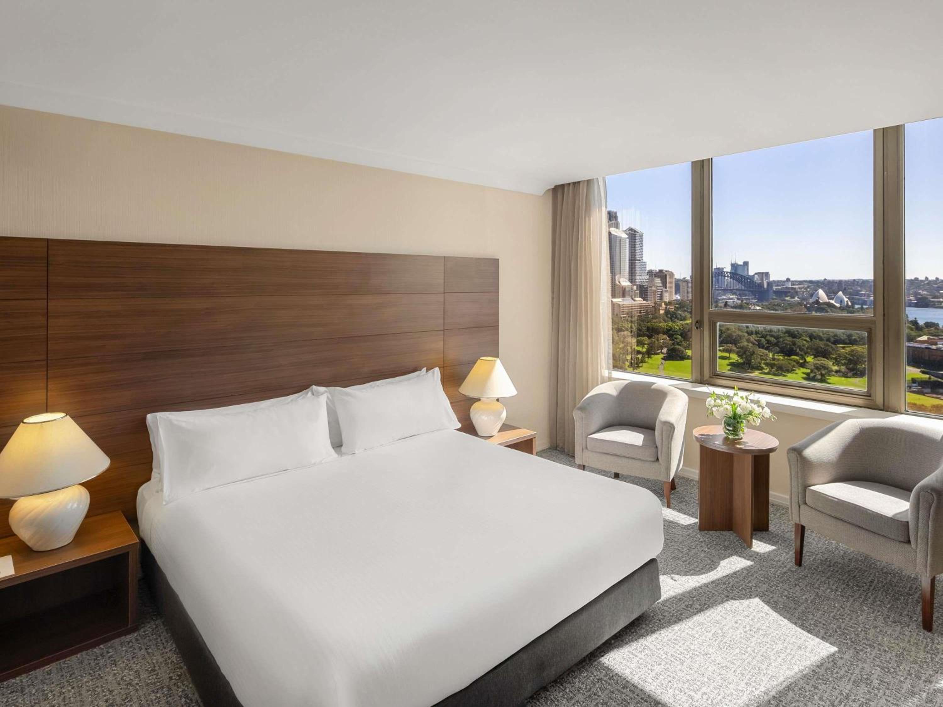 Deluxe King Room with Harbor View