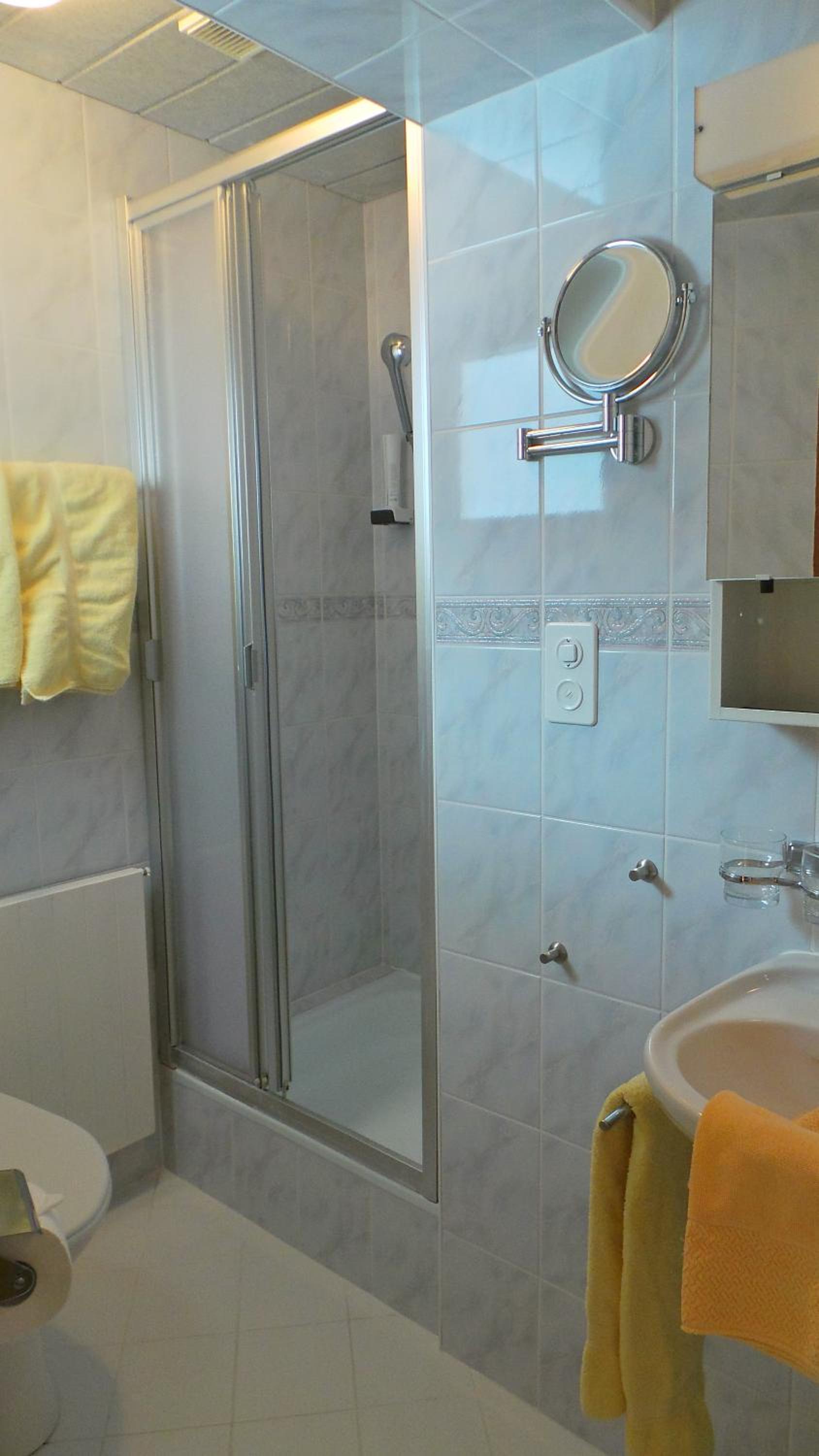 Standard Doppelzimmer mit Balkon photo 3