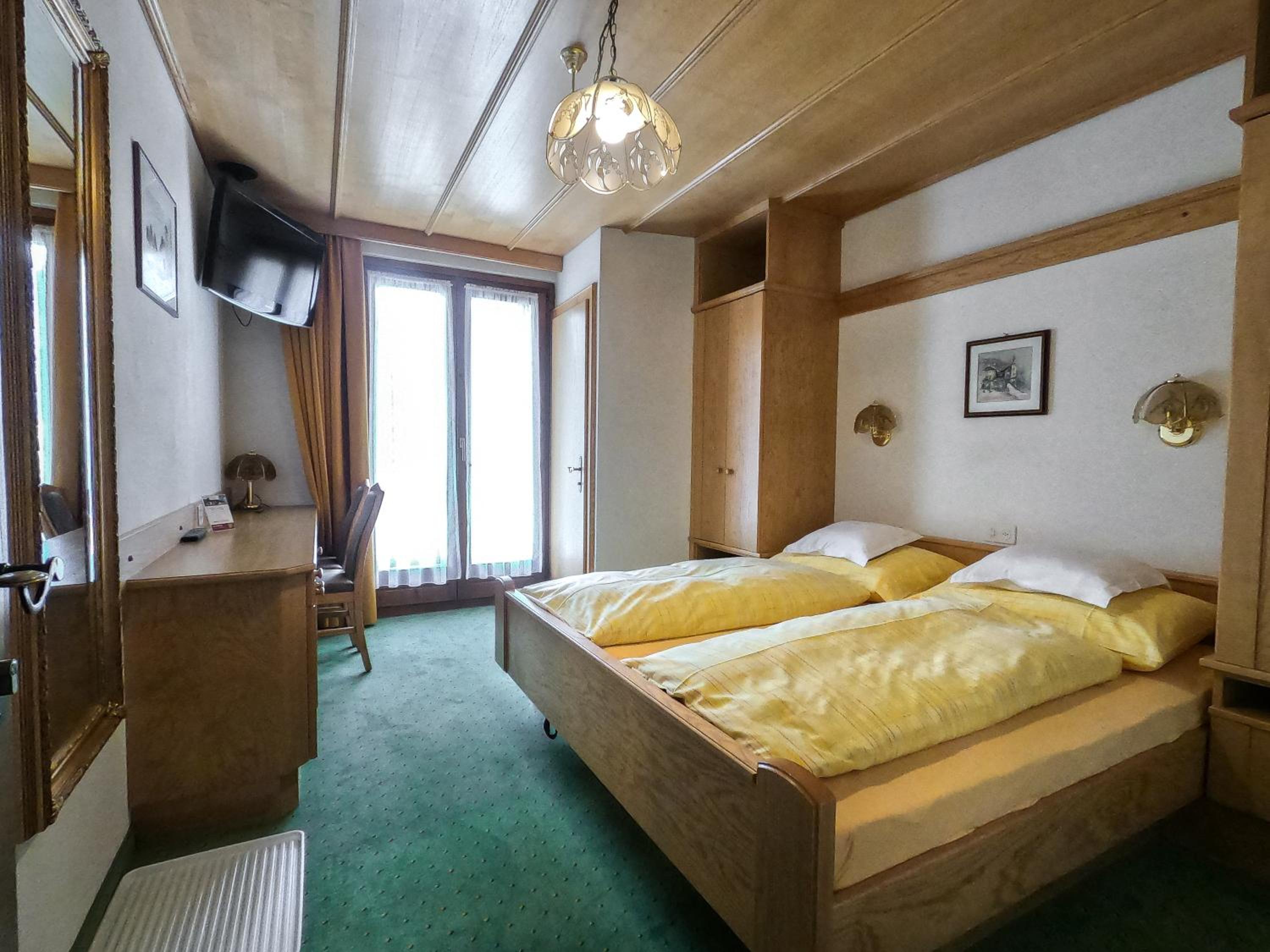 Standard Doppelzimmer mit Balkon photo 2