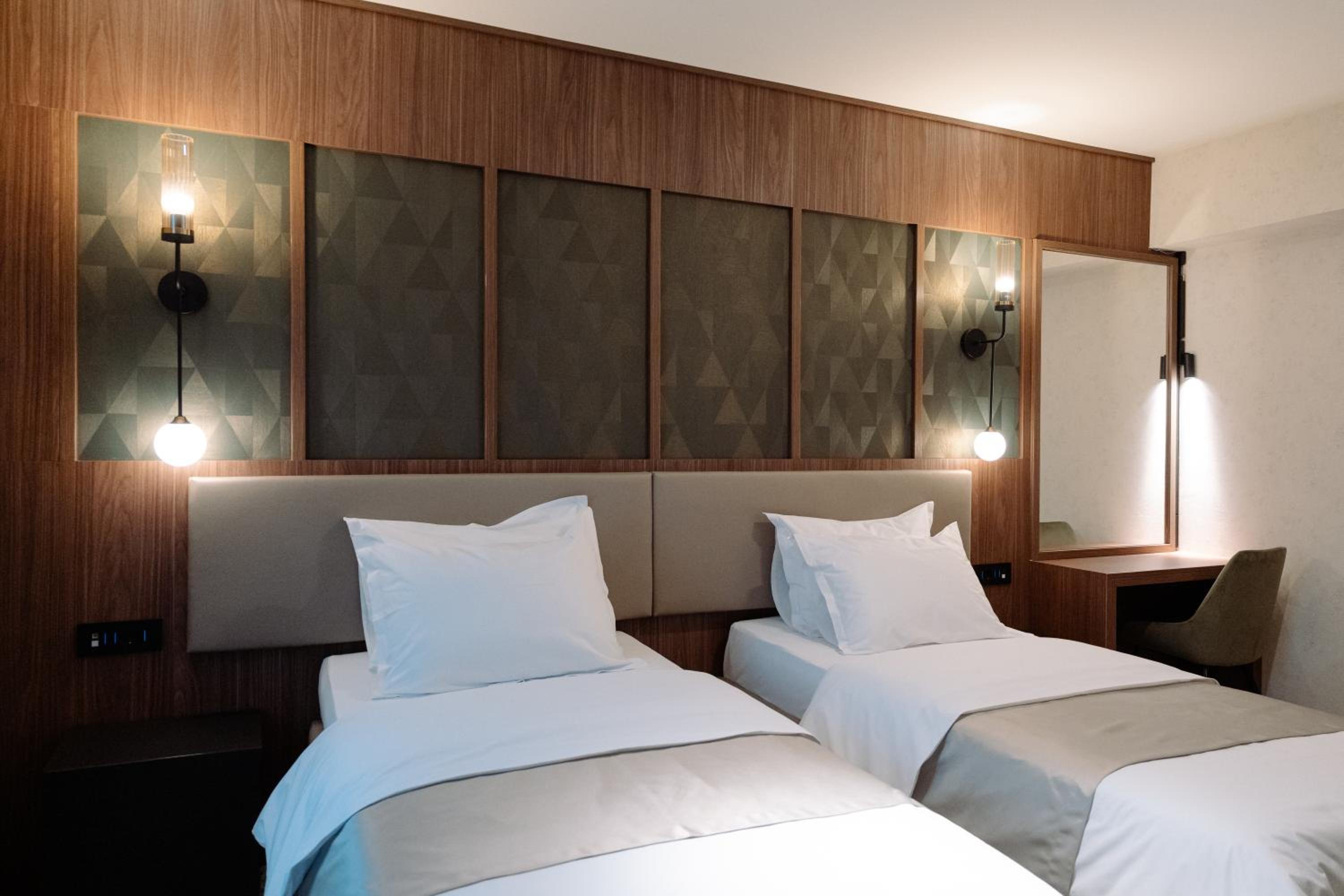 Double or Twin Room photo 3