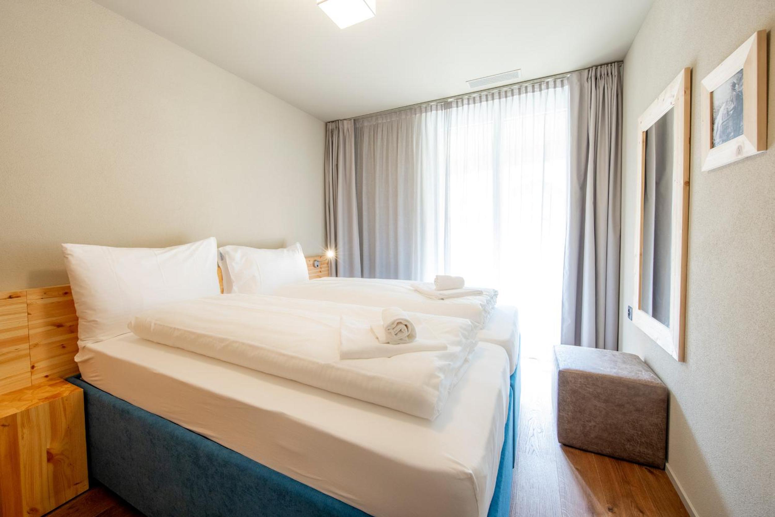 Two-Bedroom Apartment with Terrace or Balcony (6 People)