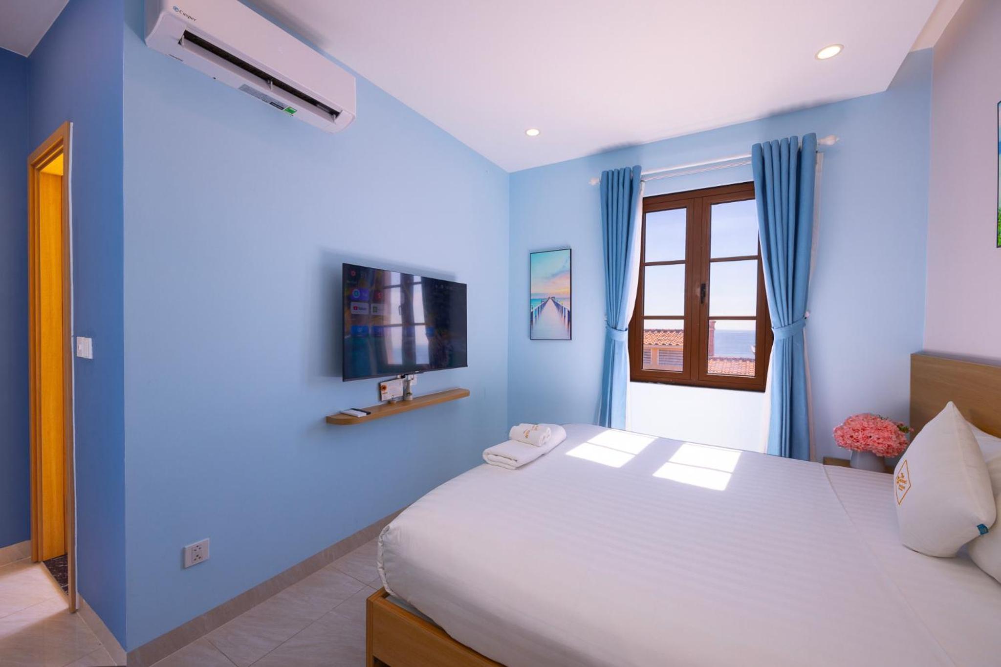Double Room with Sea View - Photo 8