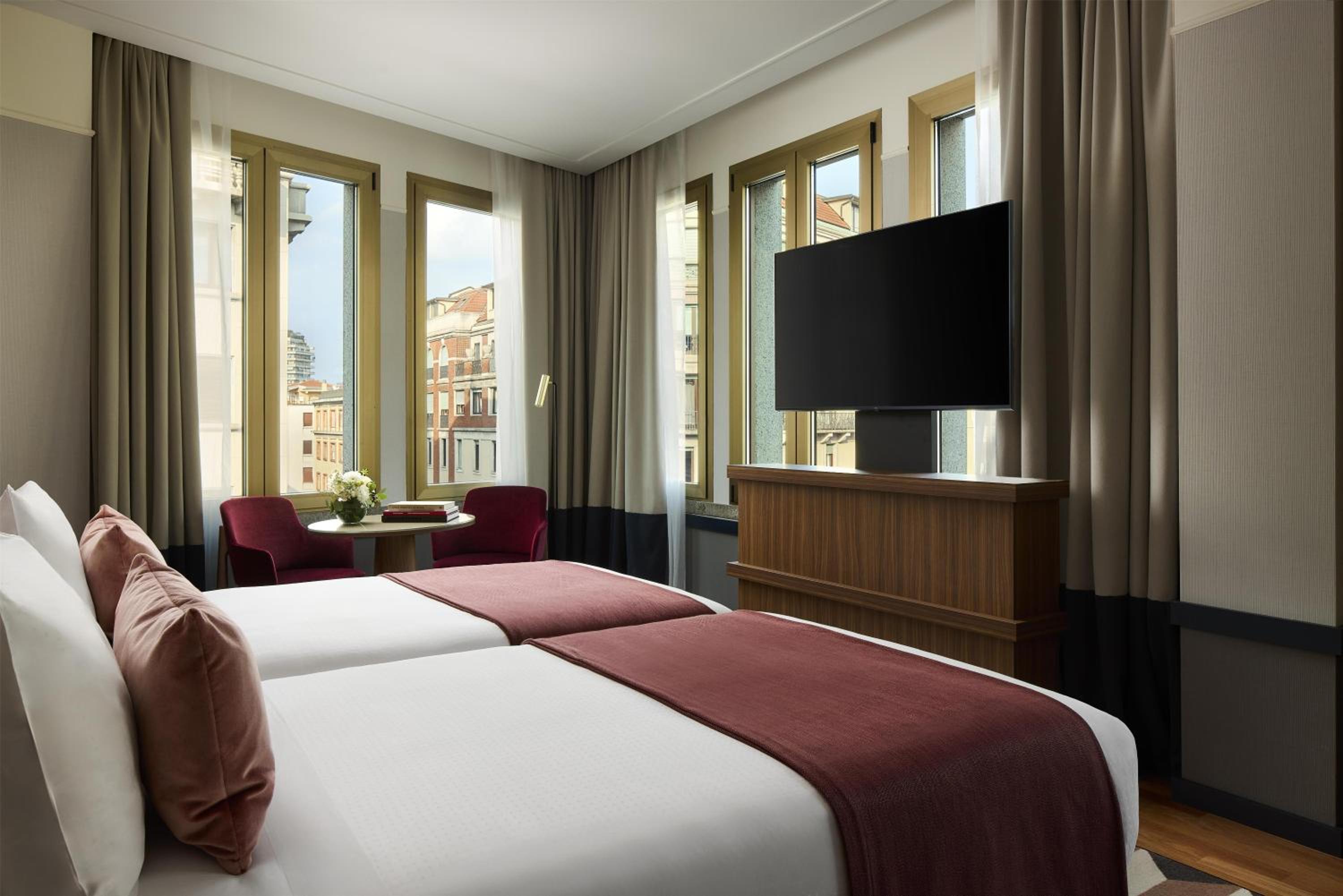 Premium Double or Twin Room XL with Extrabed (2 Adults + 1 Child)