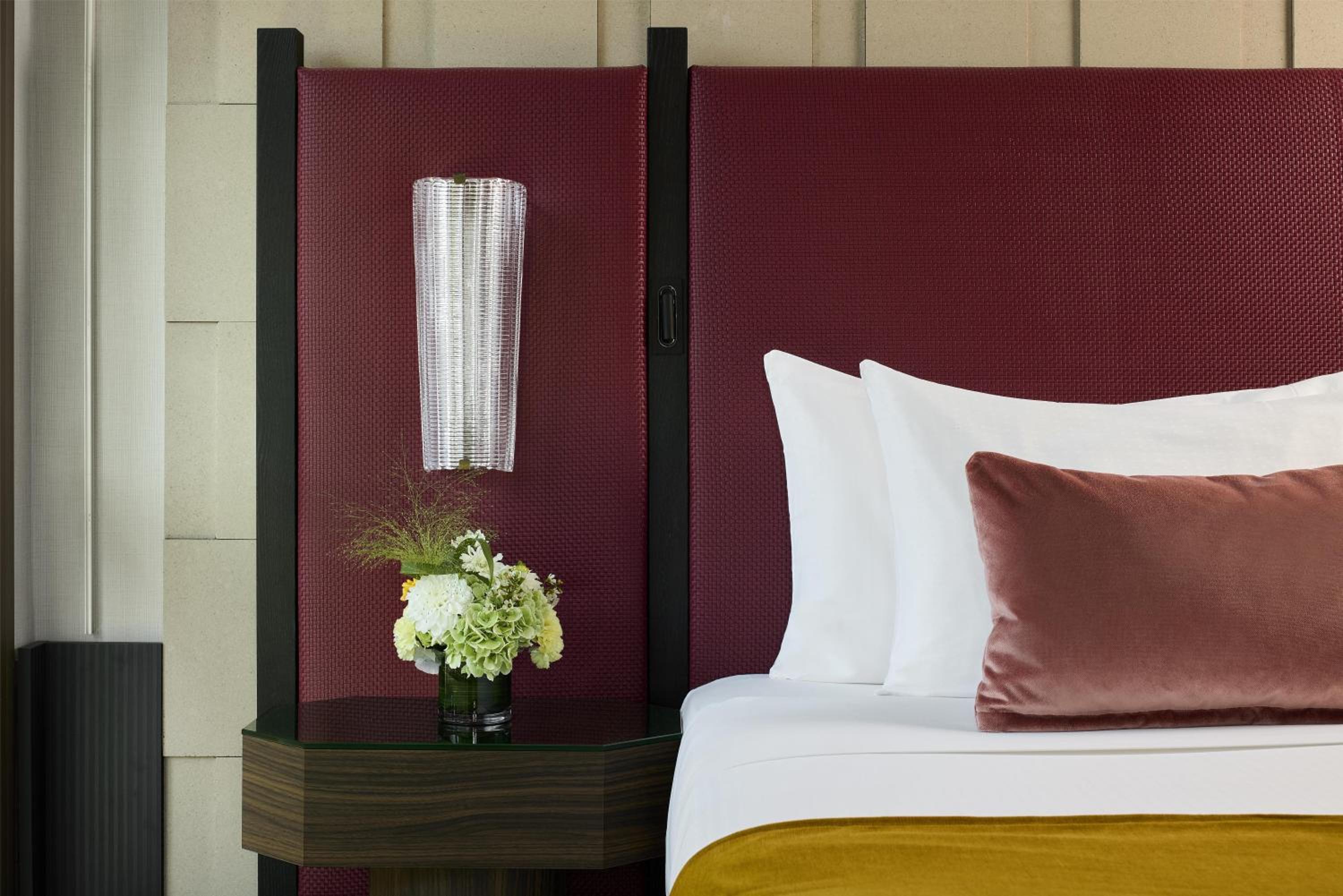 Suite Corner - Photo 4