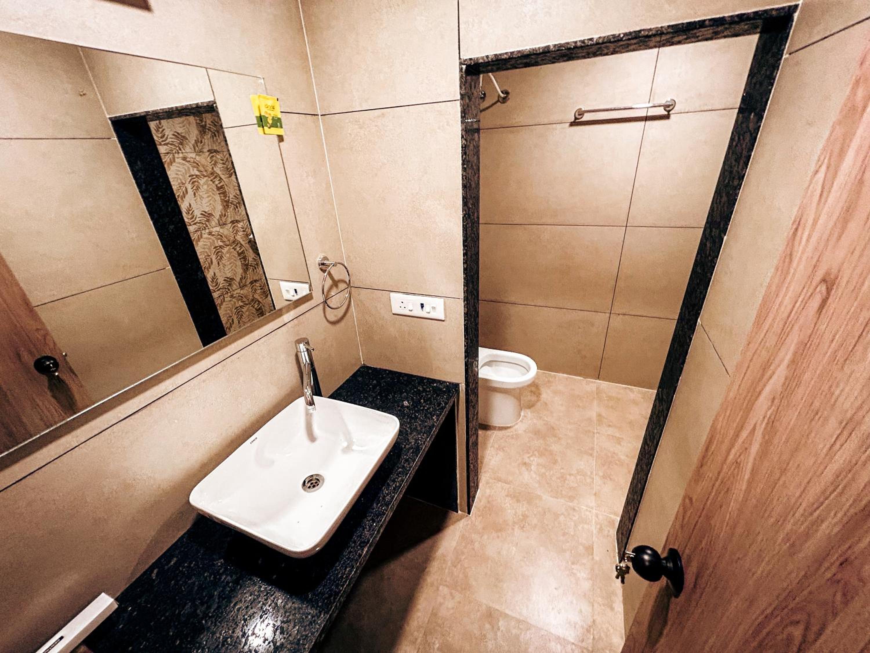Deluxe Suite photo 2