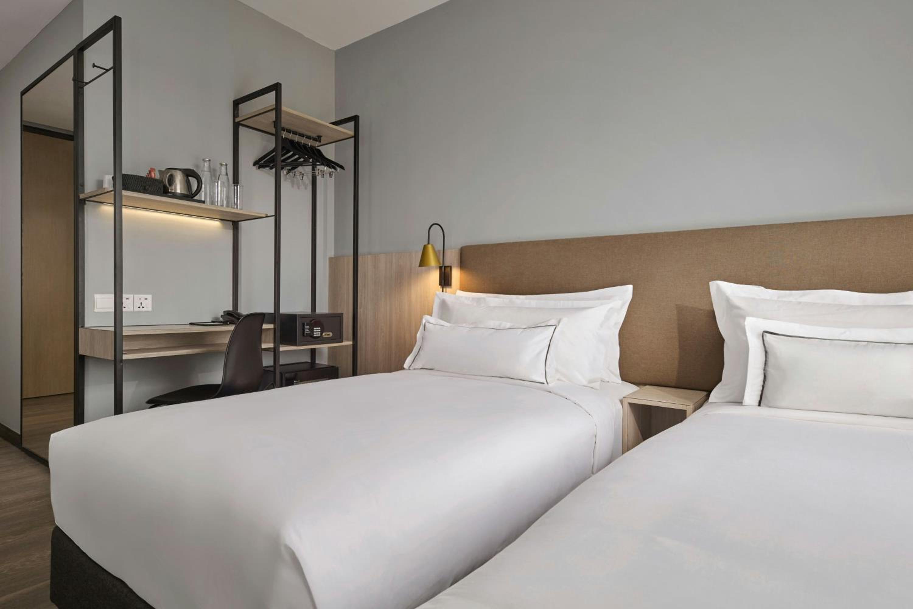 Superior Twin Room photo 2