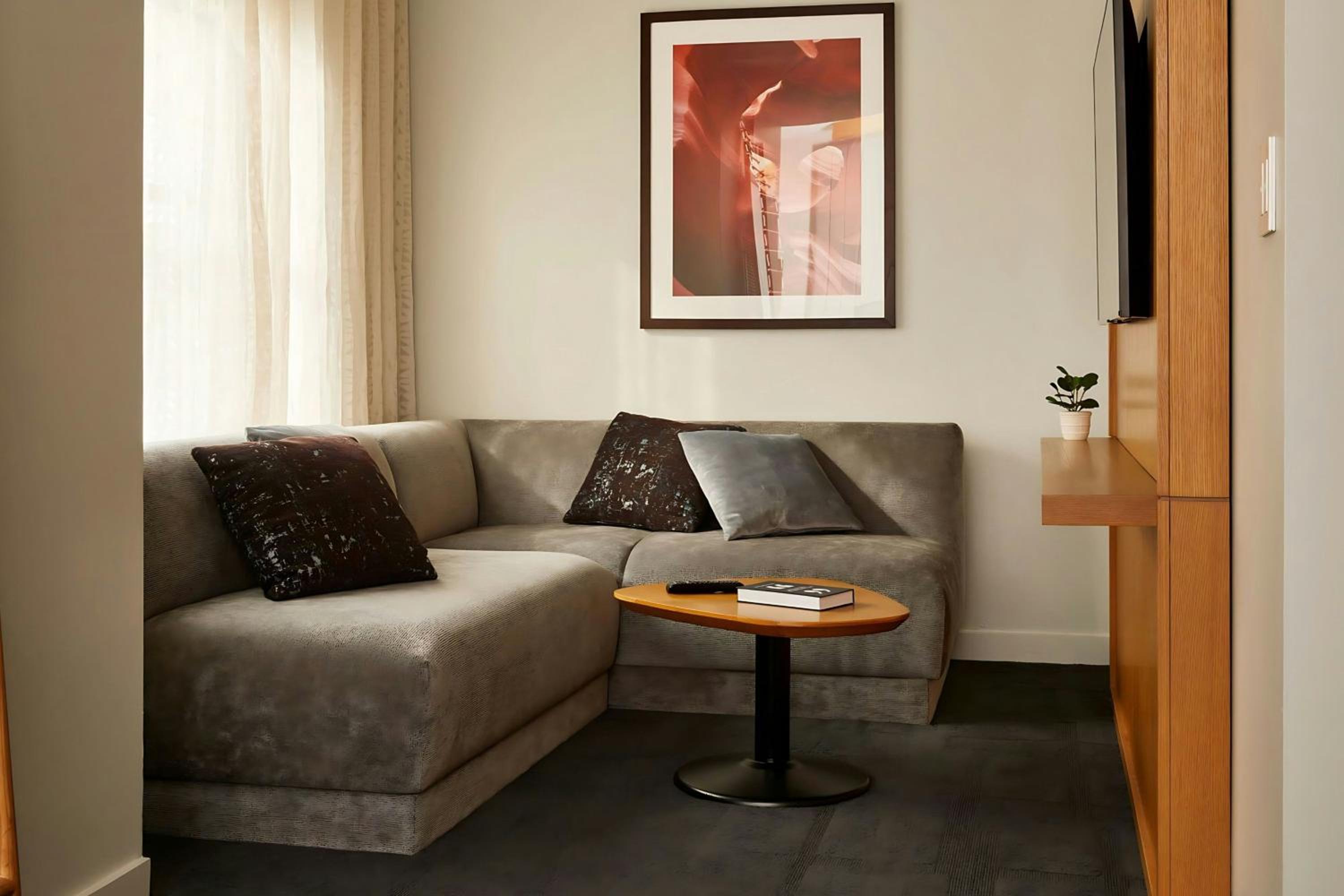 King Studio - Photo 2