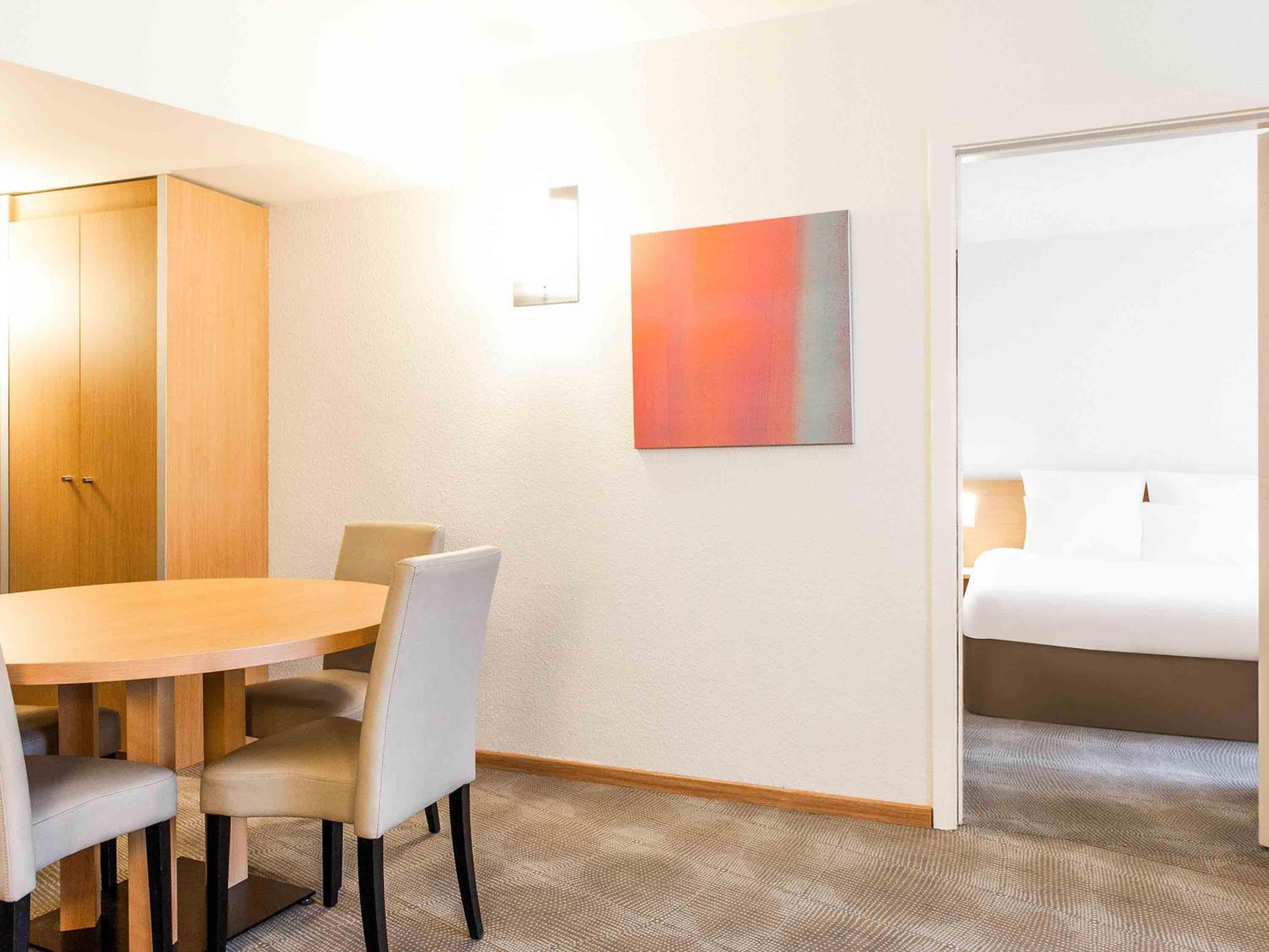 Junior Suite with One Queen Bed and Sofa