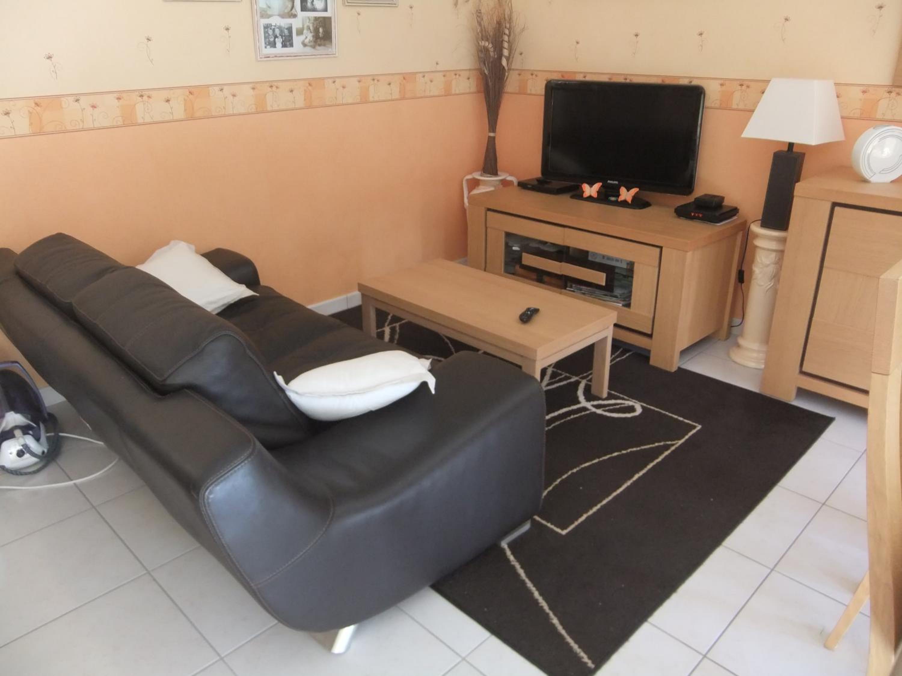 Apartment - Ground Floor photo 2