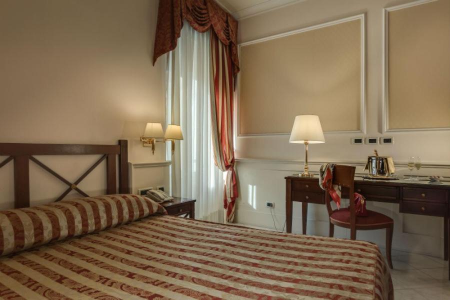 Deluxe Double Room with Extra Bed