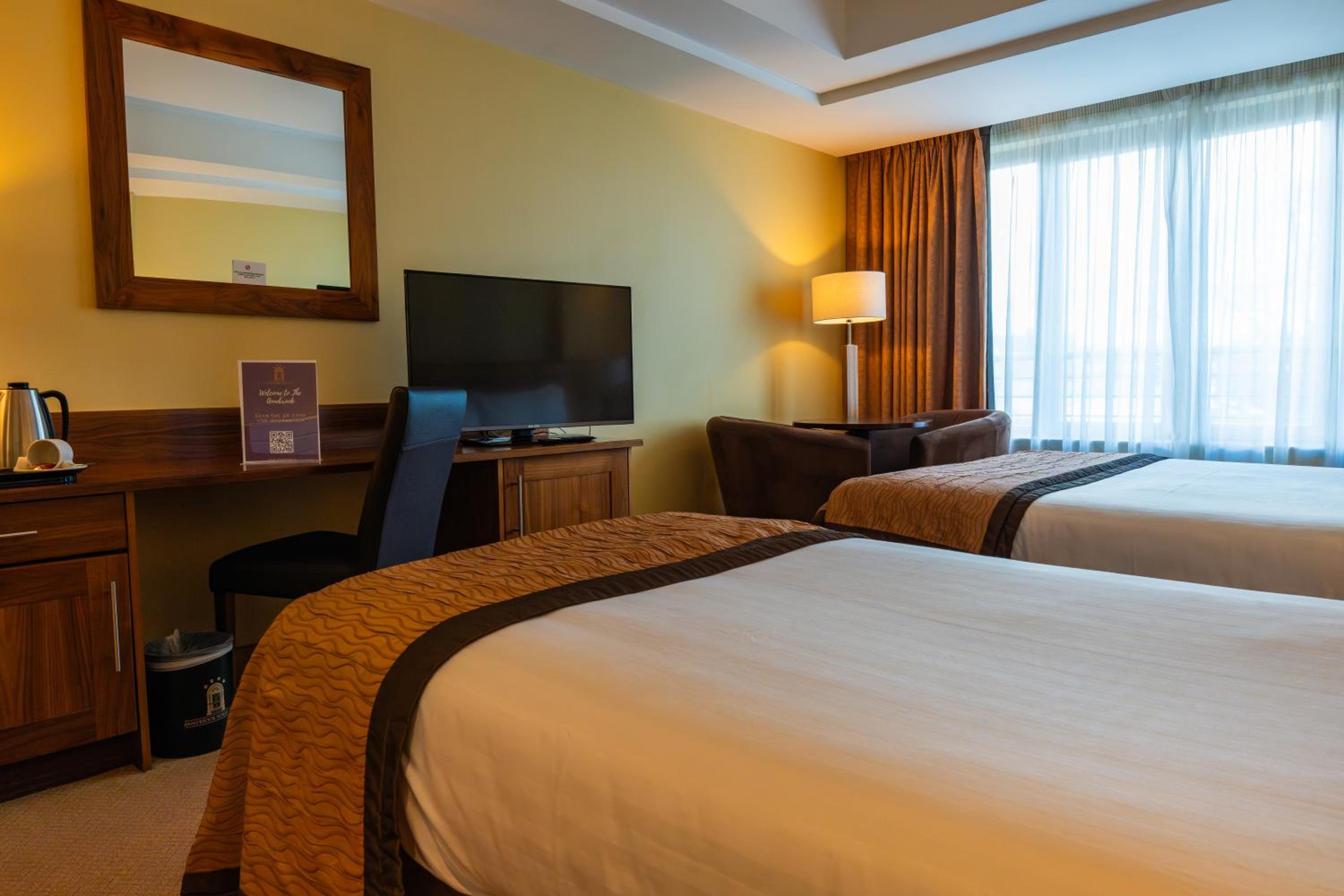 Basic Triple Room photo 2