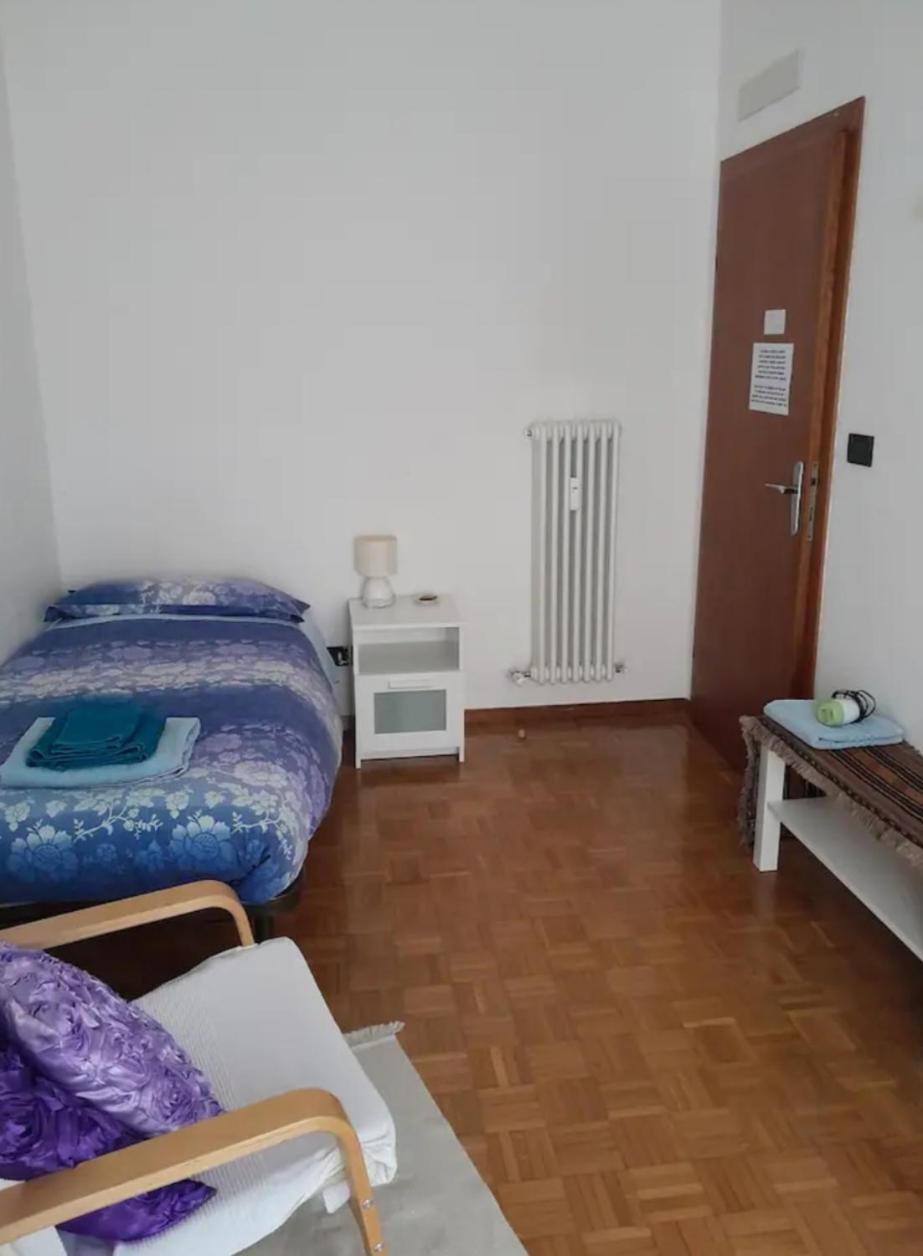 Single Room with Balcony photo 1