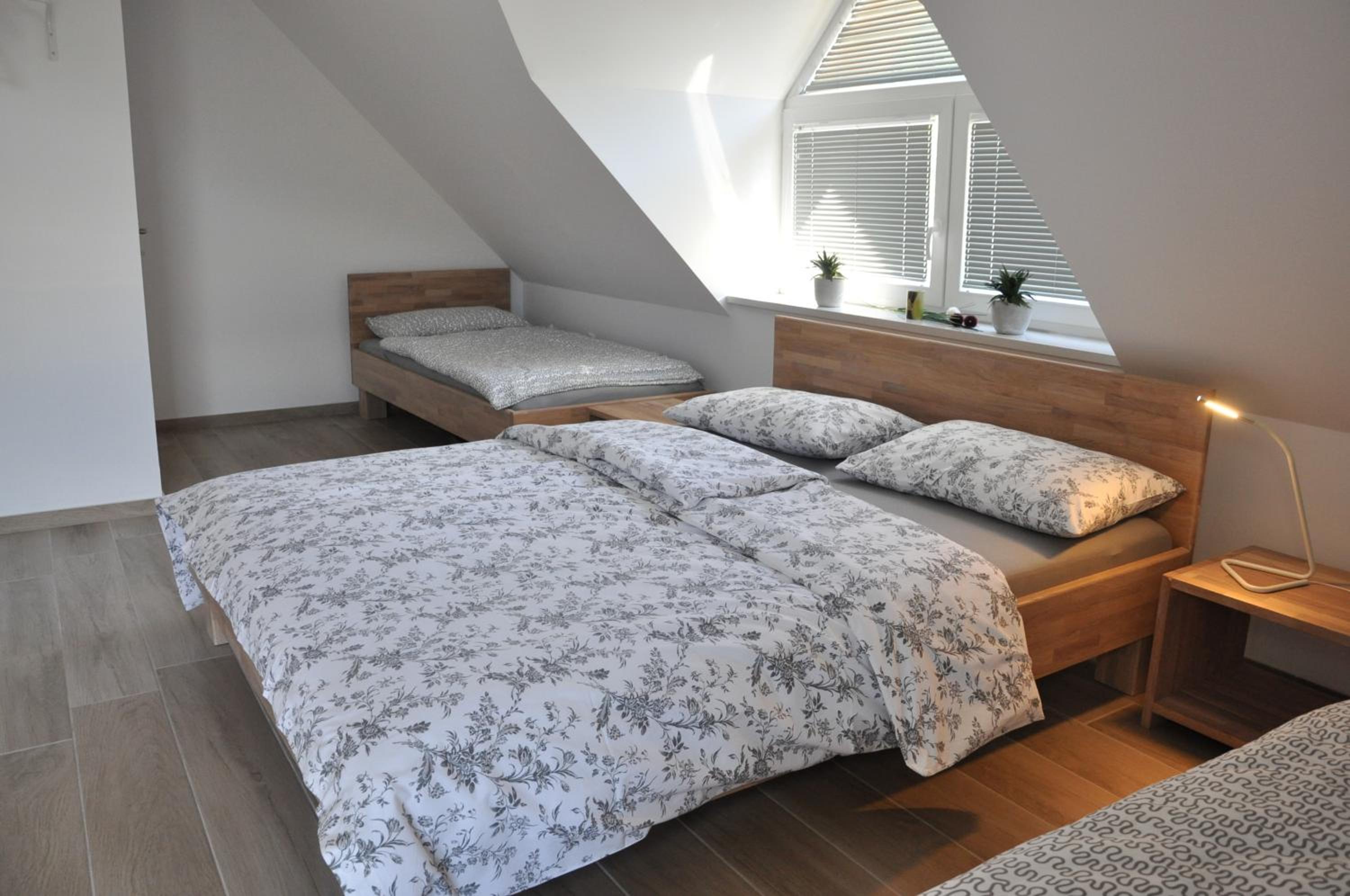 One-Bedroom Apartment with Balcony photo 3