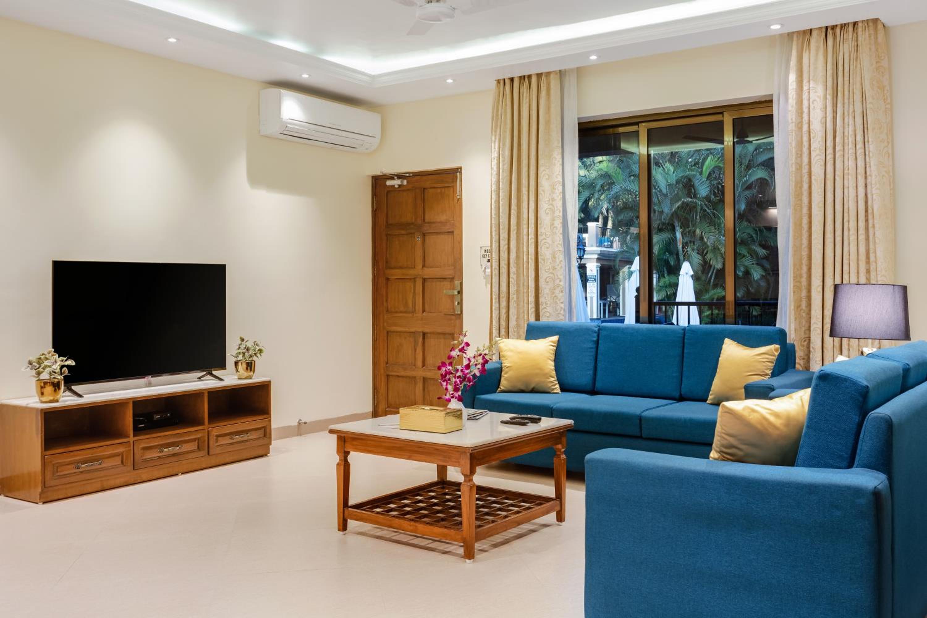 Executive Suite Ground Floor Pool View – 10% Discount on F&B (15th April 2026 to 30th Sep 2026)