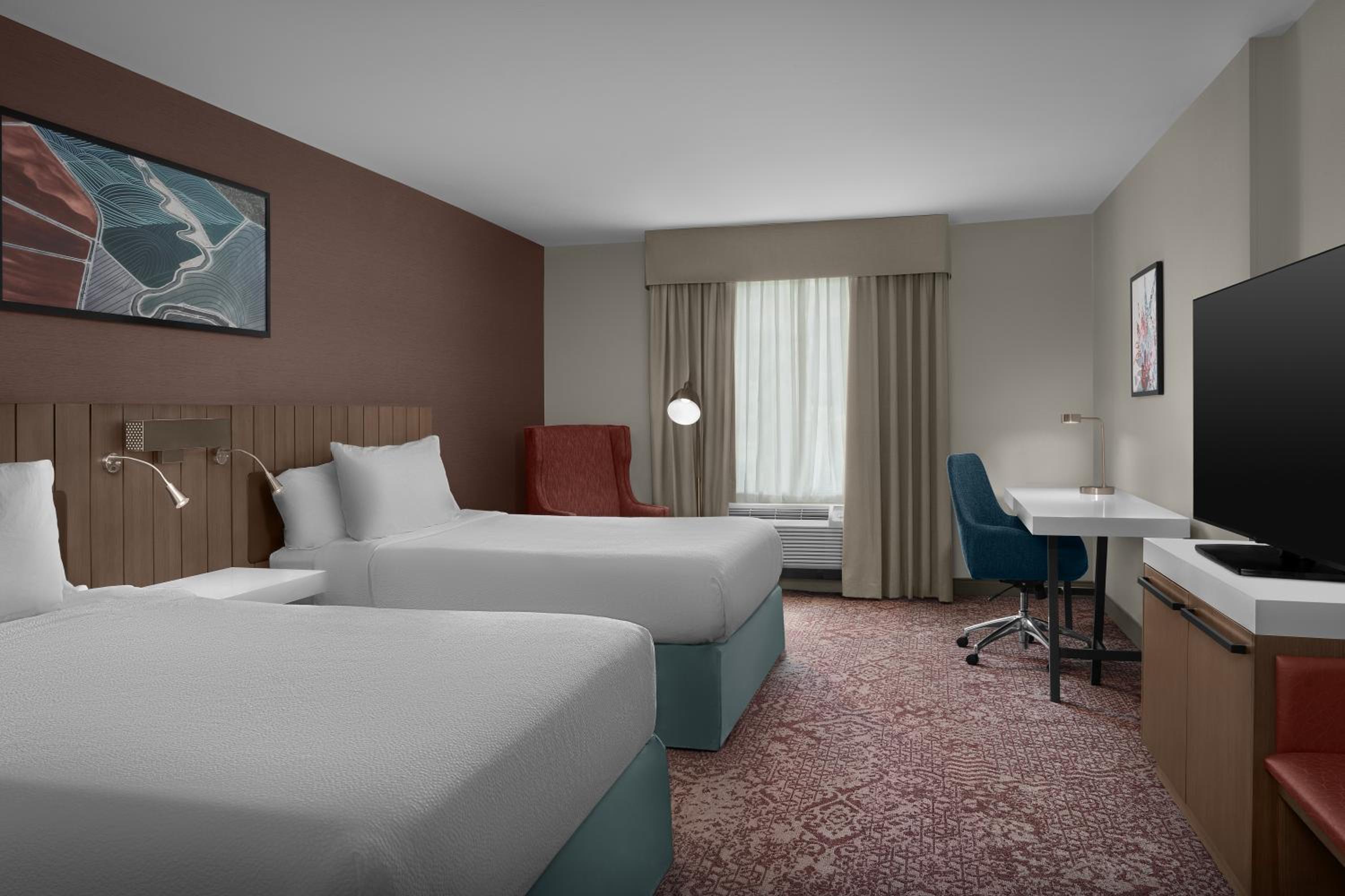 Queen Room with Two Queen Beds - Photo 1
