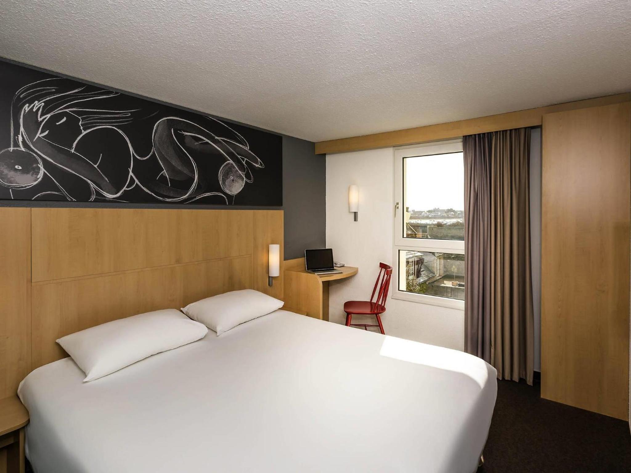 Standard Double Room - Disability Access