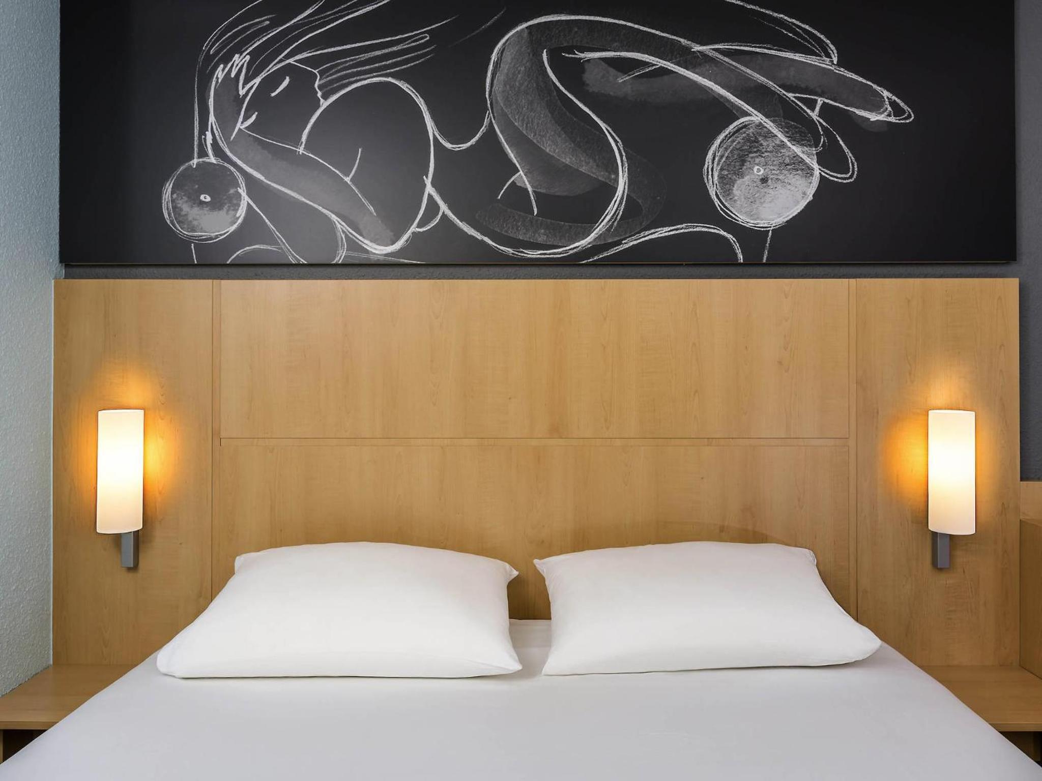 Standard Twin Room photo 3