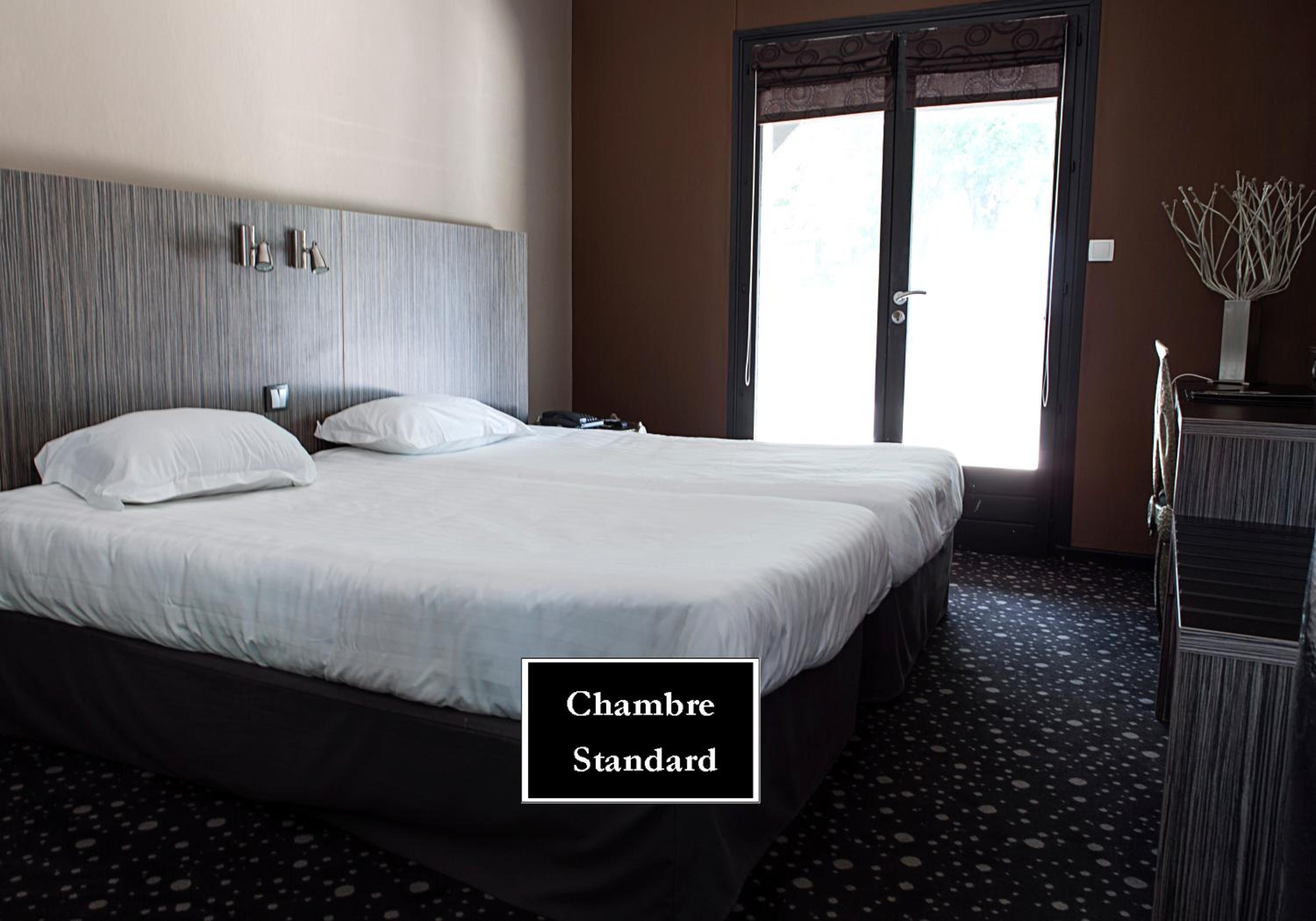 Twin Room - Photo 7