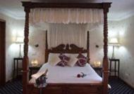 Honeymoon Suite - Photo 1