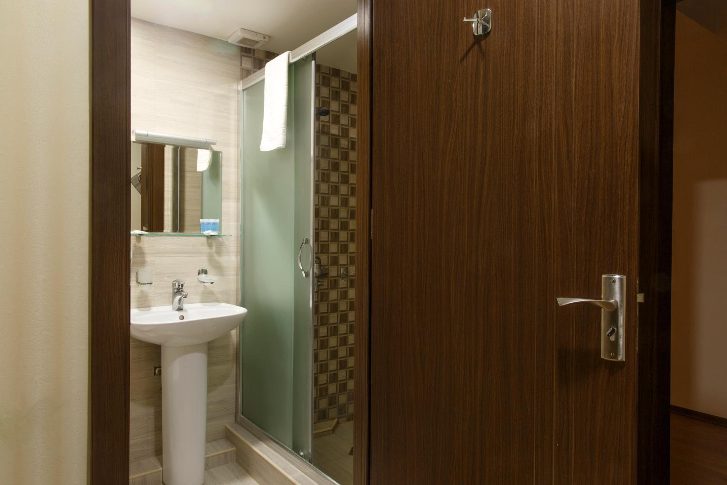 Triple Room With Balcony photo 3