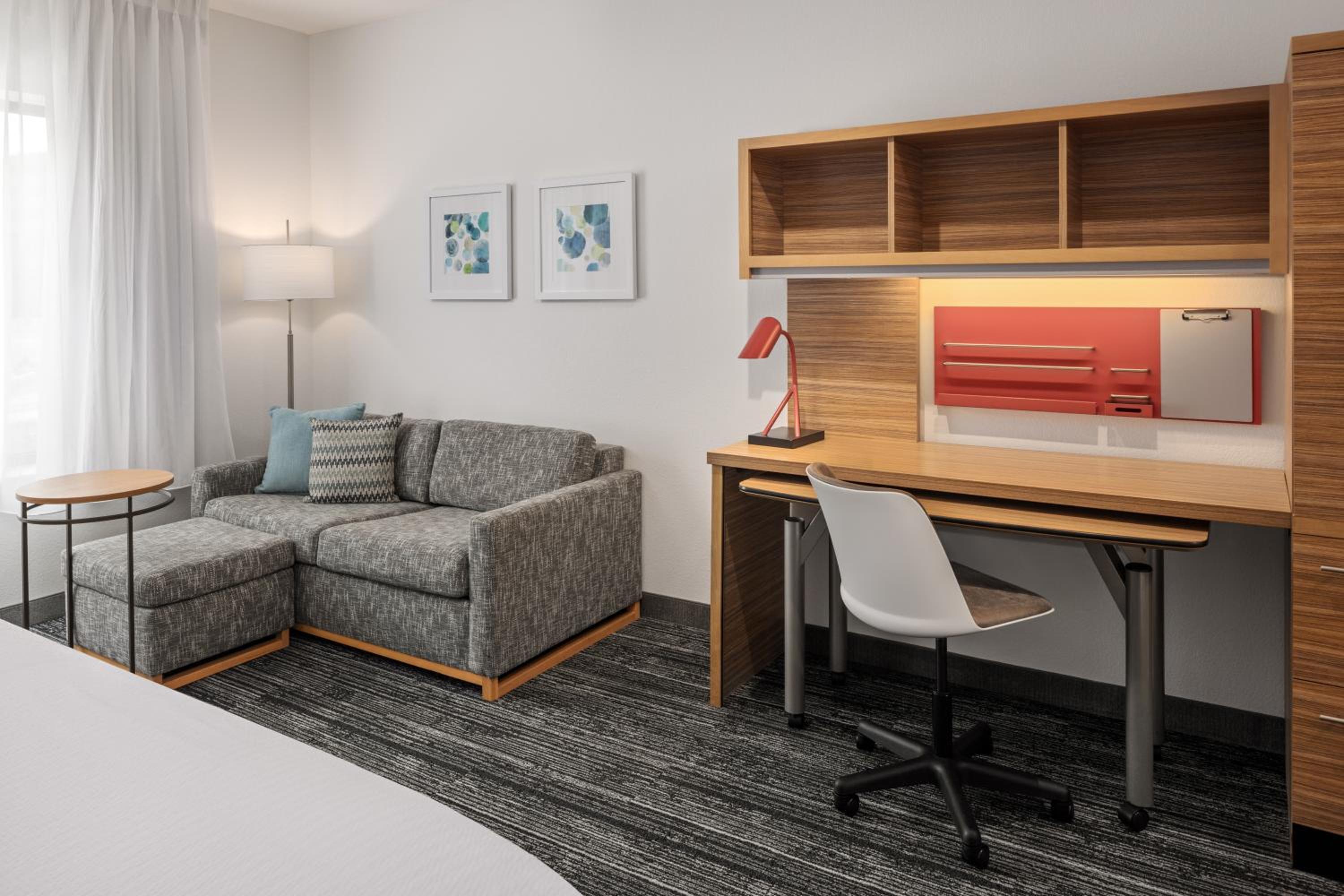 King Studio with Sofa Bed - Hearing Accessible