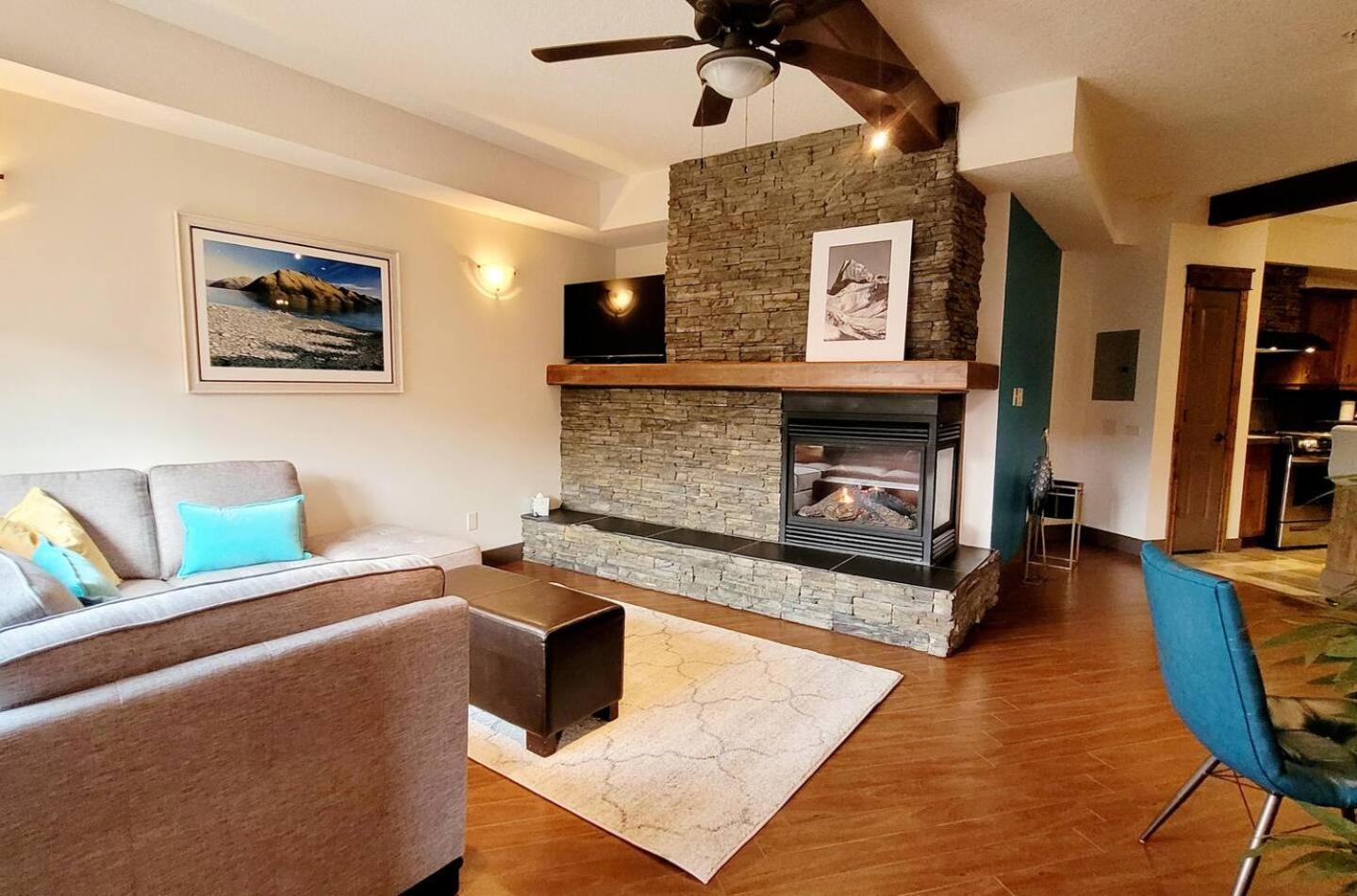 One-Bedroom Apartment with Balcony photo 1