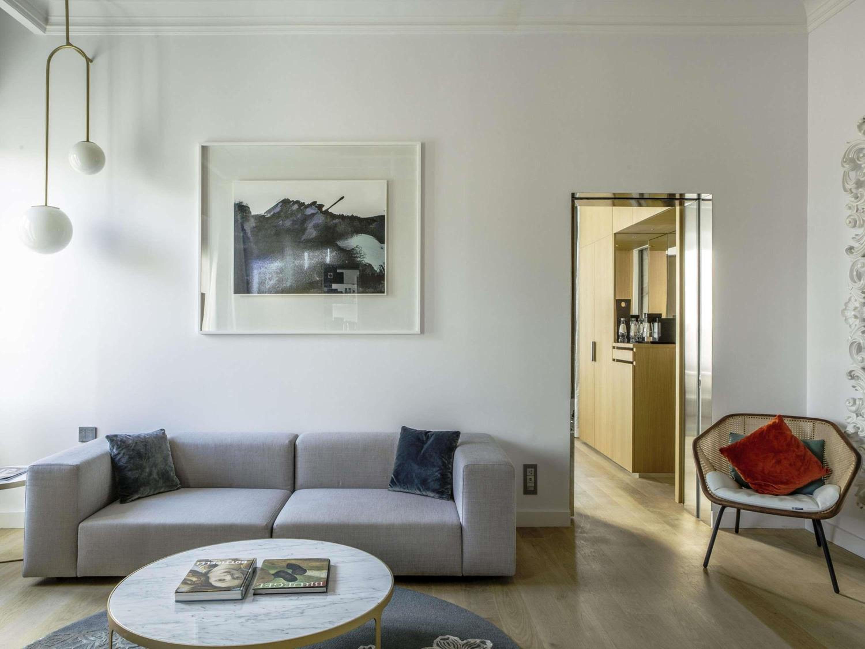 Deluxe Family Suite with Two Connecting Rooms