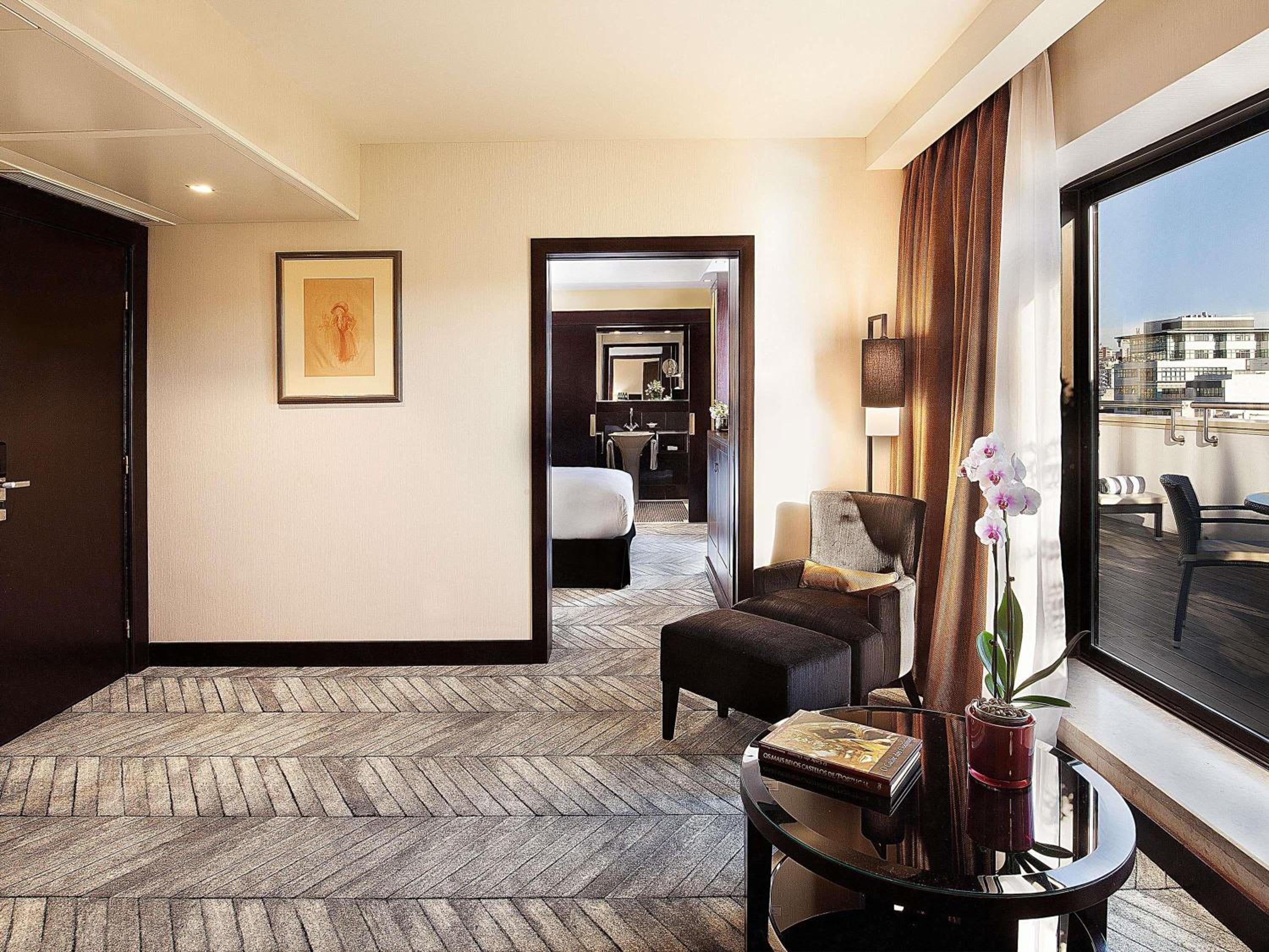 Prestige King Suite - High Floor - Photo 1