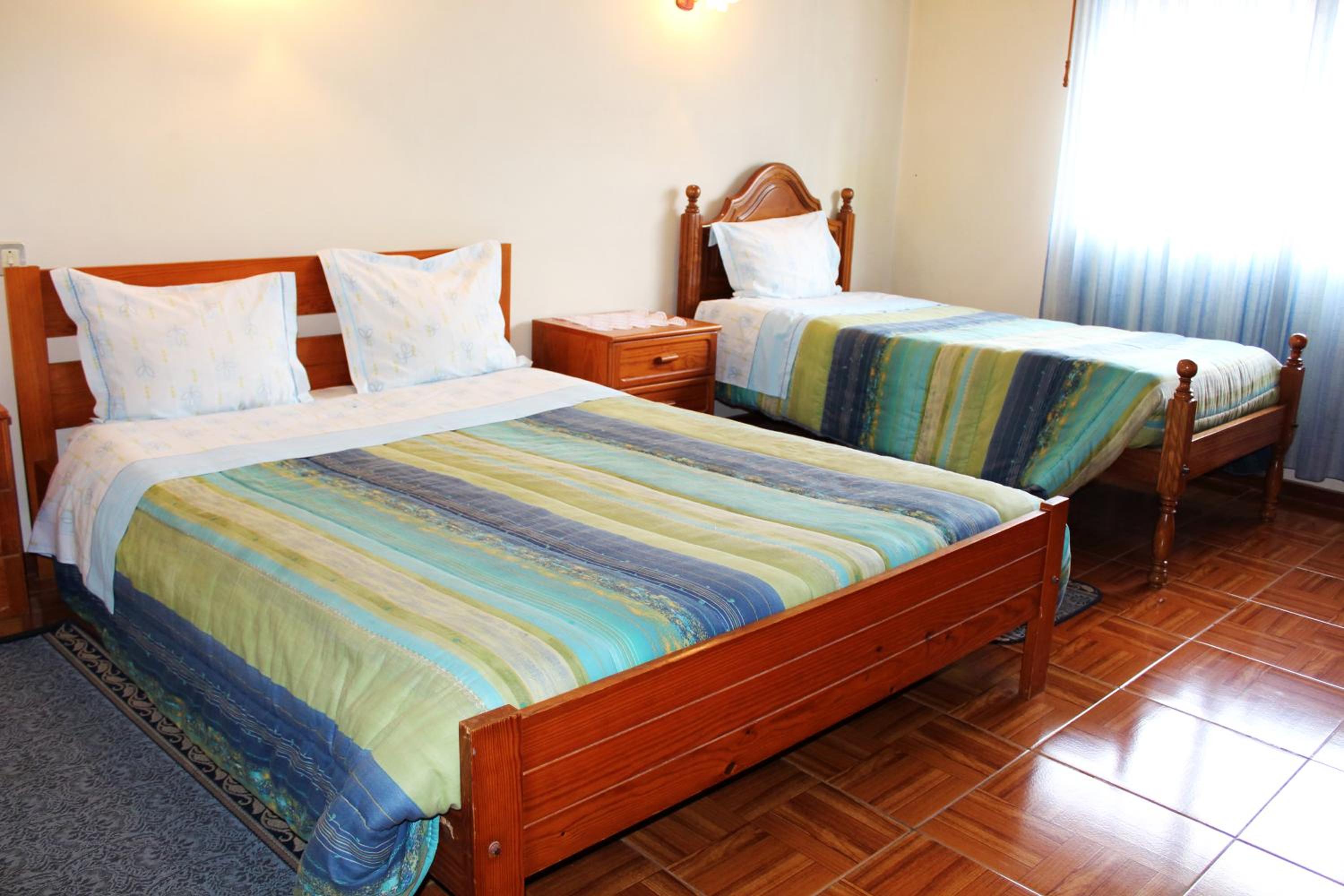Double Room with Private Bathroom - Photo 5