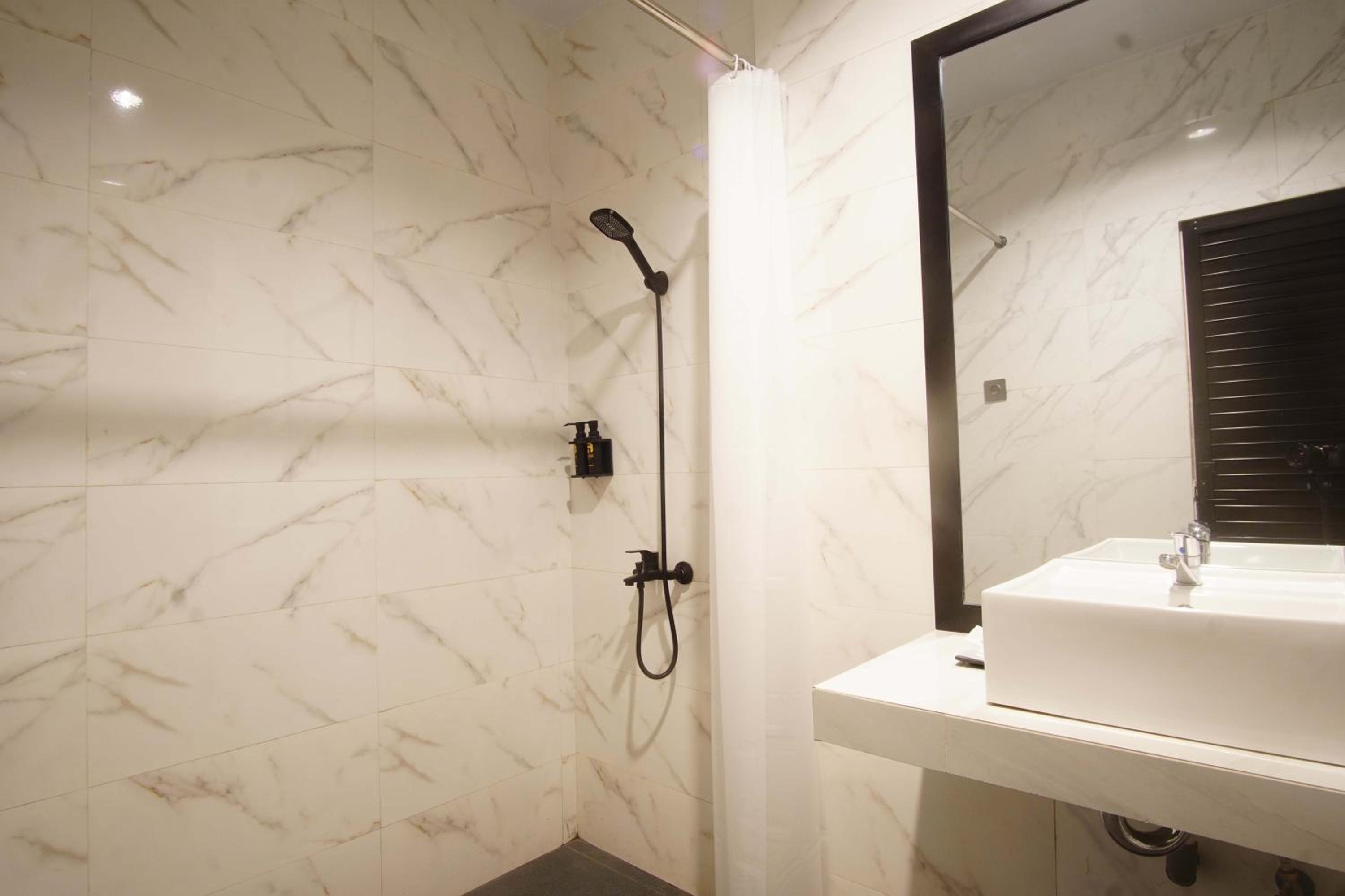 Deluxe Double or Twin Room photo 3