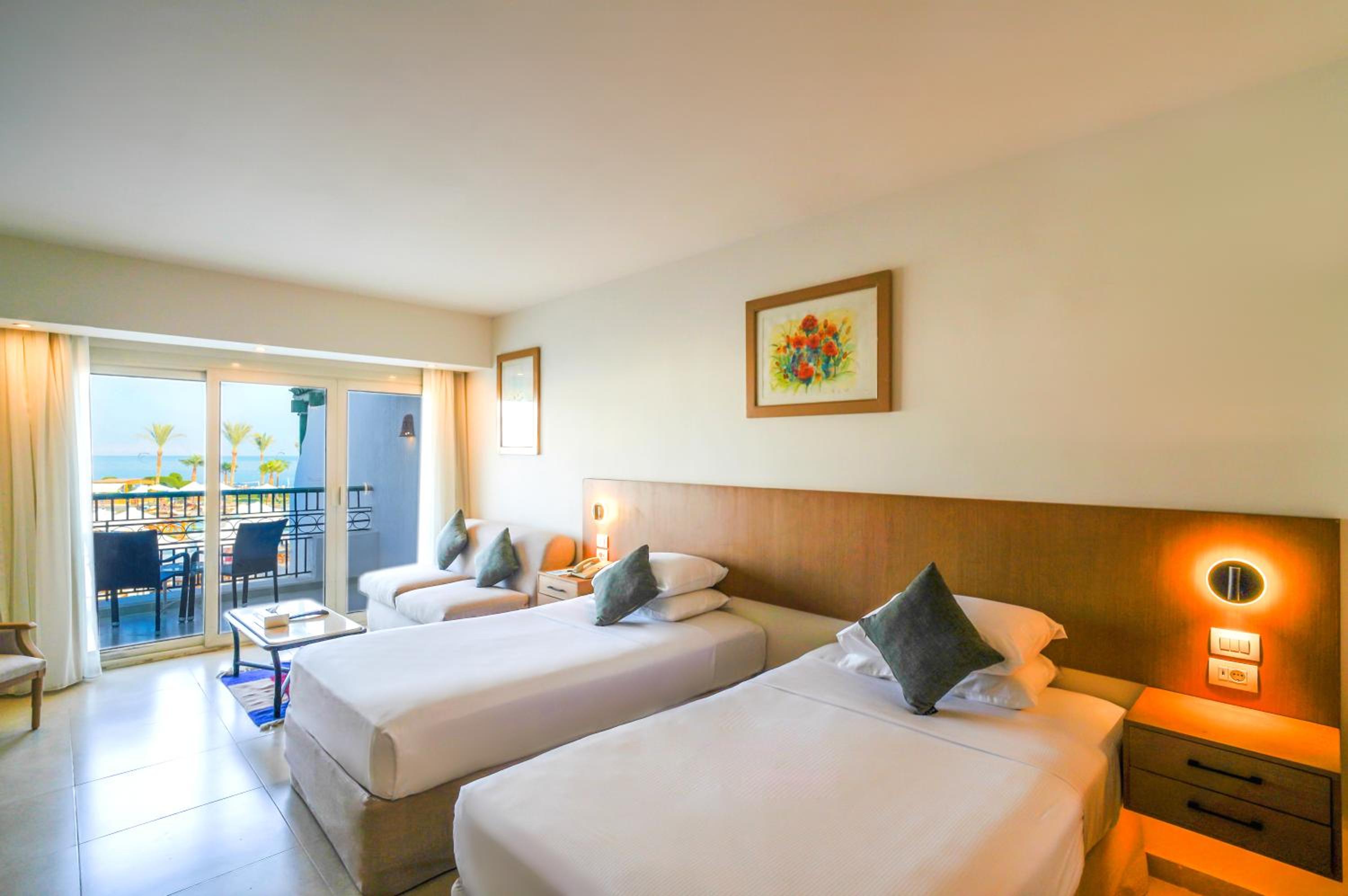 Premium Sea View Room - Photo 4