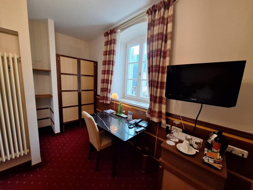 Budget Single Room