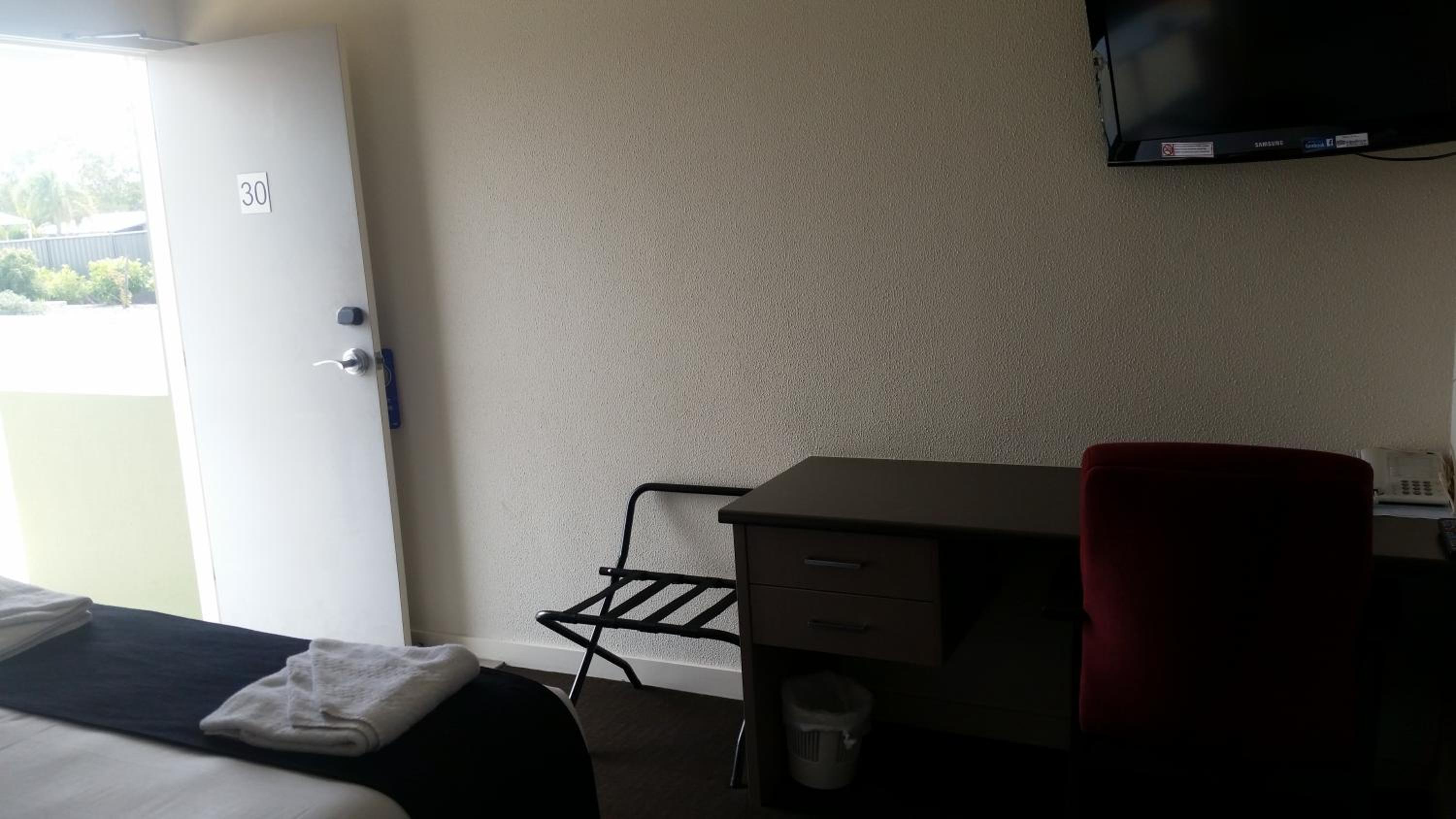 Queen Room - Disability Access